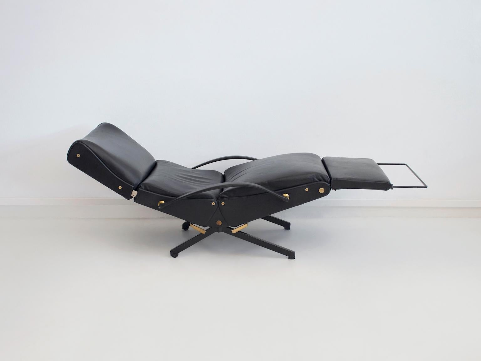 Italian Osvaldo Borsani for Tecno Lounge Chair P40
