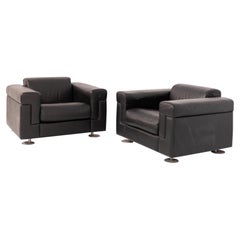 Osvaldo Borsani para Tecno Pareja de sillones de cuero negro, Mod D120