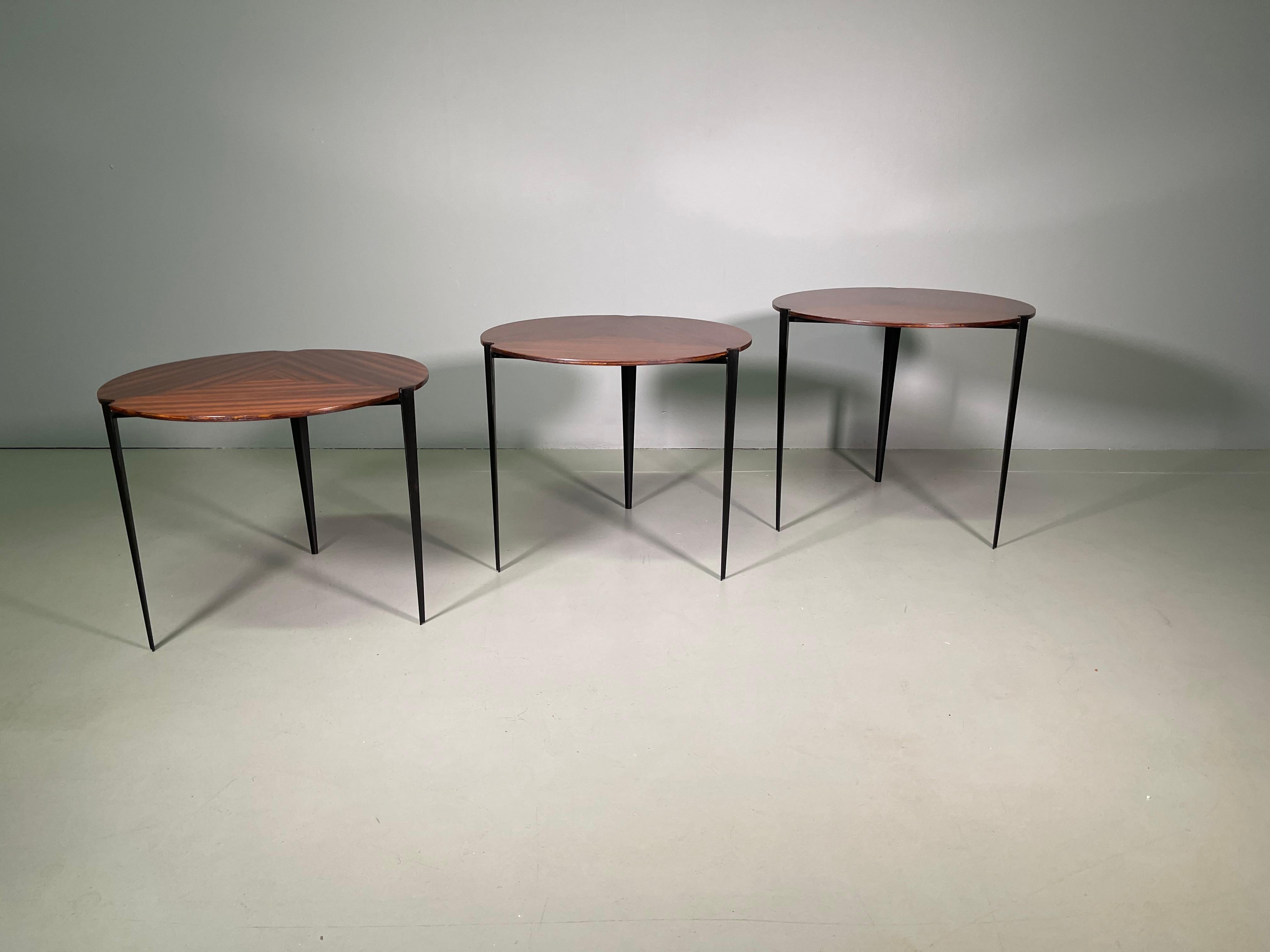 Osvaldo Borsani for Tecno Set of 3 Nesting Tables Model T61, 1950s In Excellent Condition In Rovereta, SM