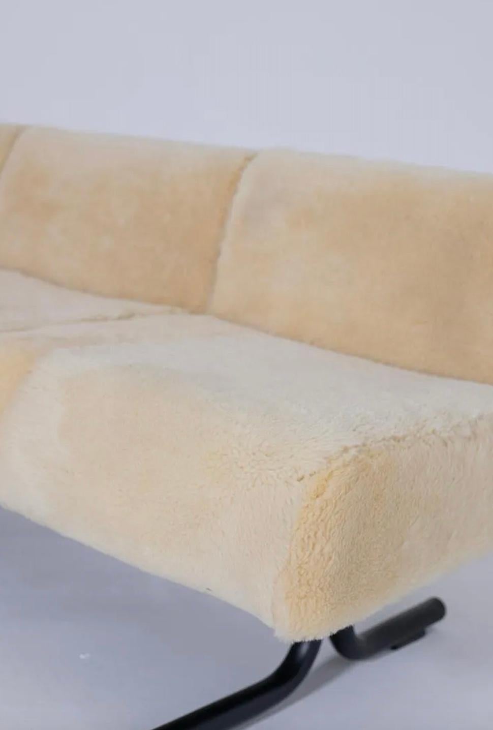 Two-Seater Sheepskin Sofa by Osvaldo Borsani for Tecno For Sale 1