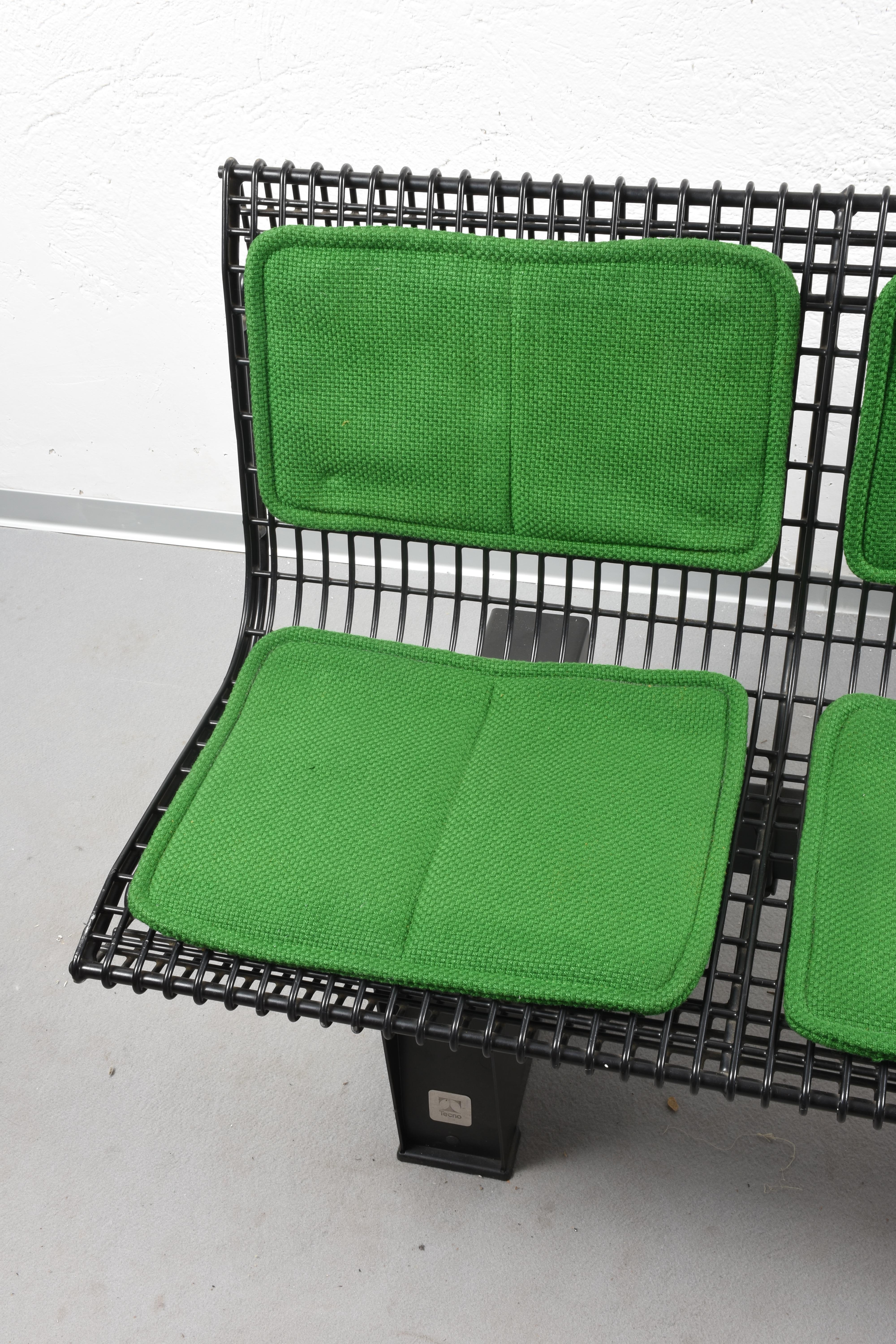 Marco Fantoni Green Fabric and Enameled Steel Italian Bench for Tecno, 1982 For Sale 1