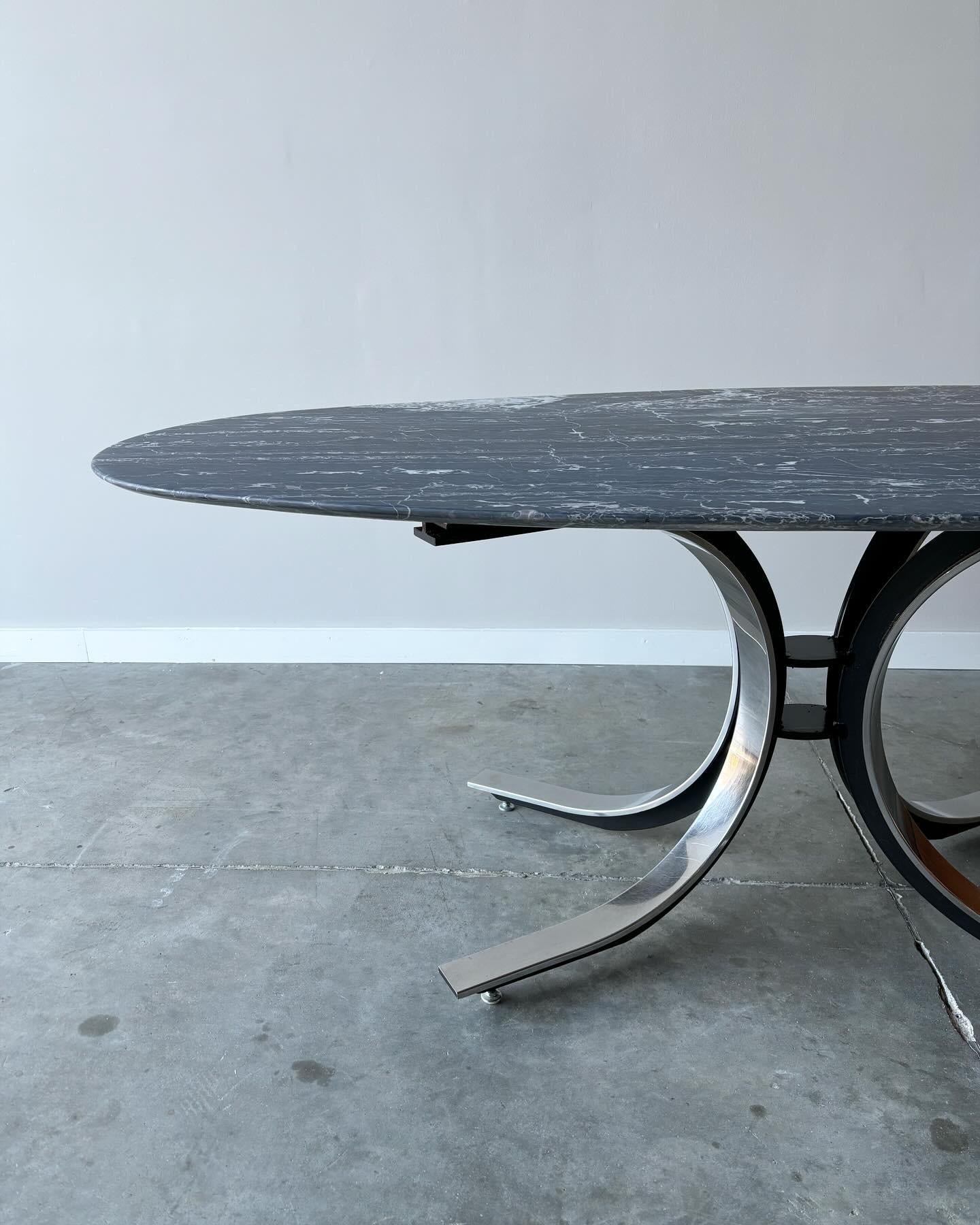 Osvaldo Borsani Grey Marble Center/Dining Table, 1960s In Good Condition For Sale In Raleigh, NC