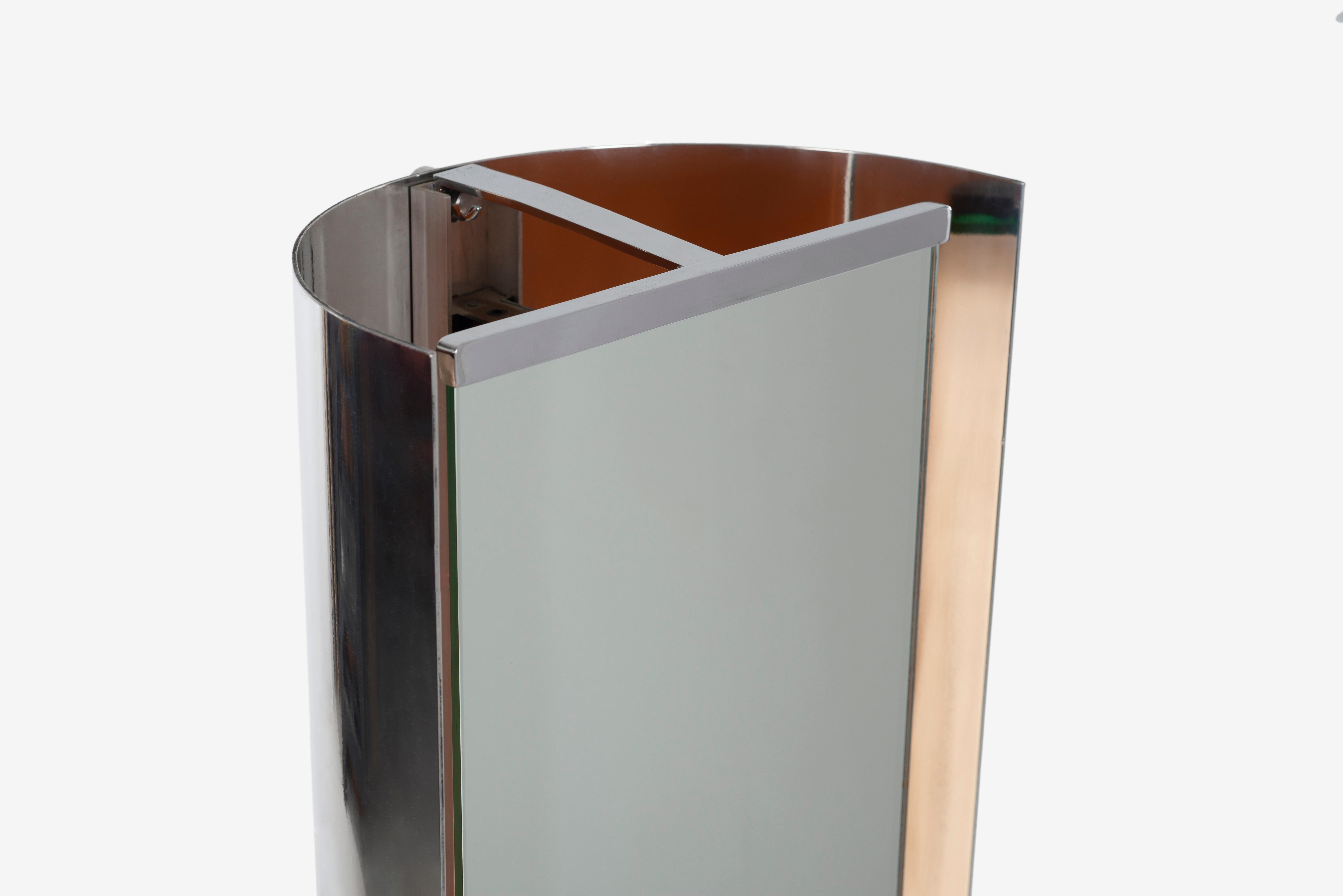 Osvaldo Borsani Illuminated Mirror In Good Condition For Sale In Chicago, IL