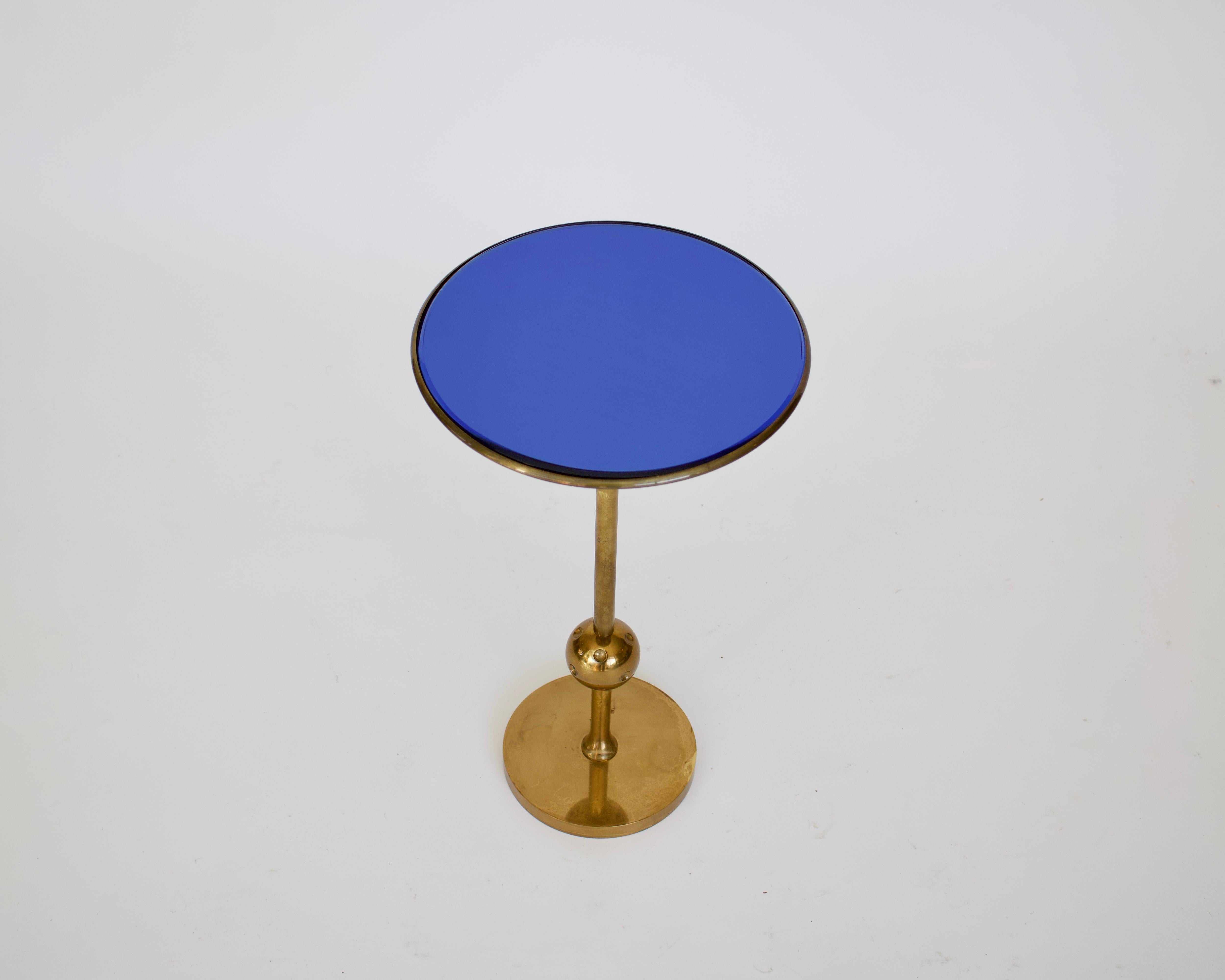 Mid-20th Century Osvaldo Borsani Italian Brass and Glass Side T1 Table For Tecno