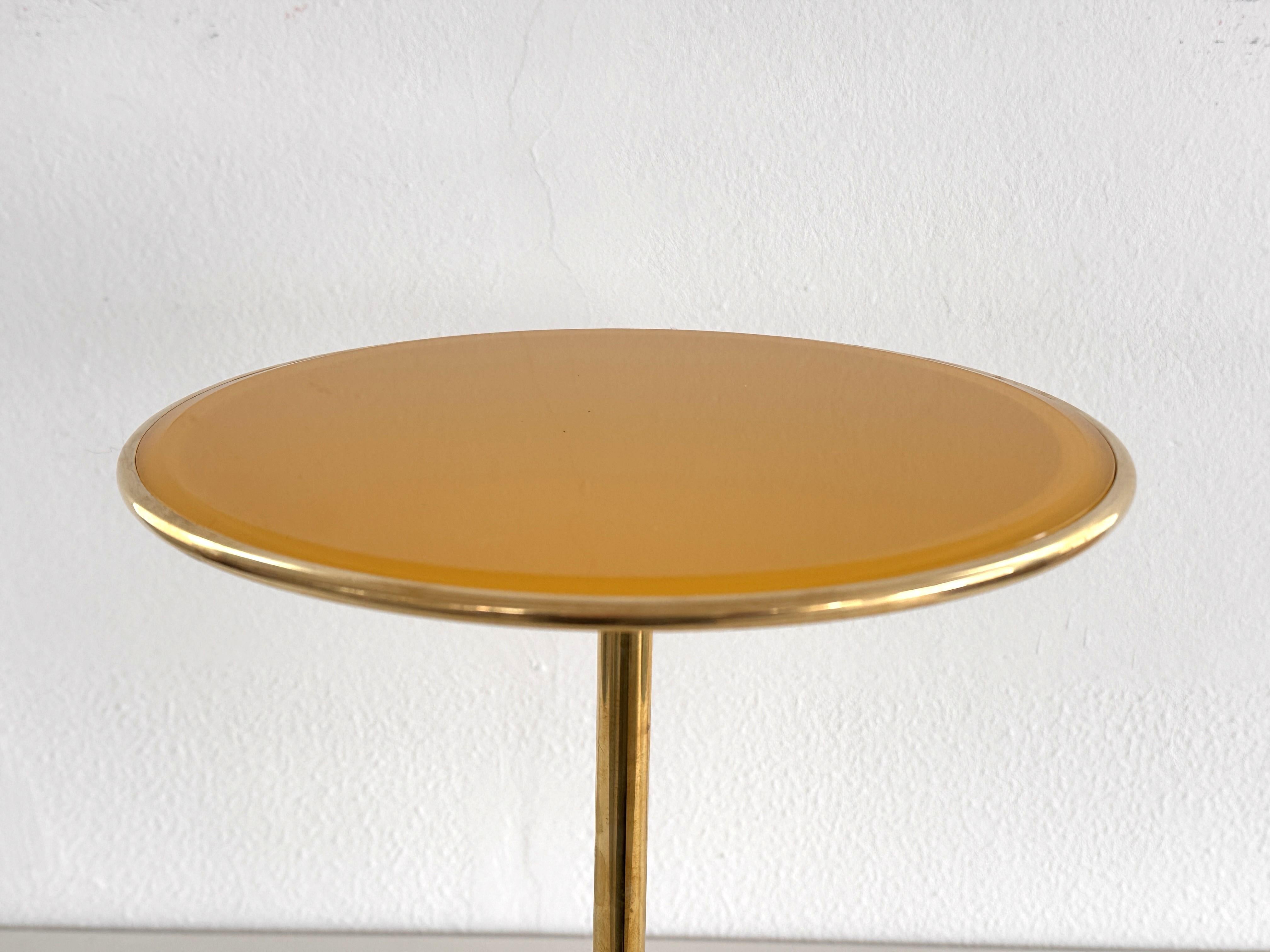 italien Osvaldo Borsani Italian Side Table T1 in Brass and Yellow Glass, 1950s en vente