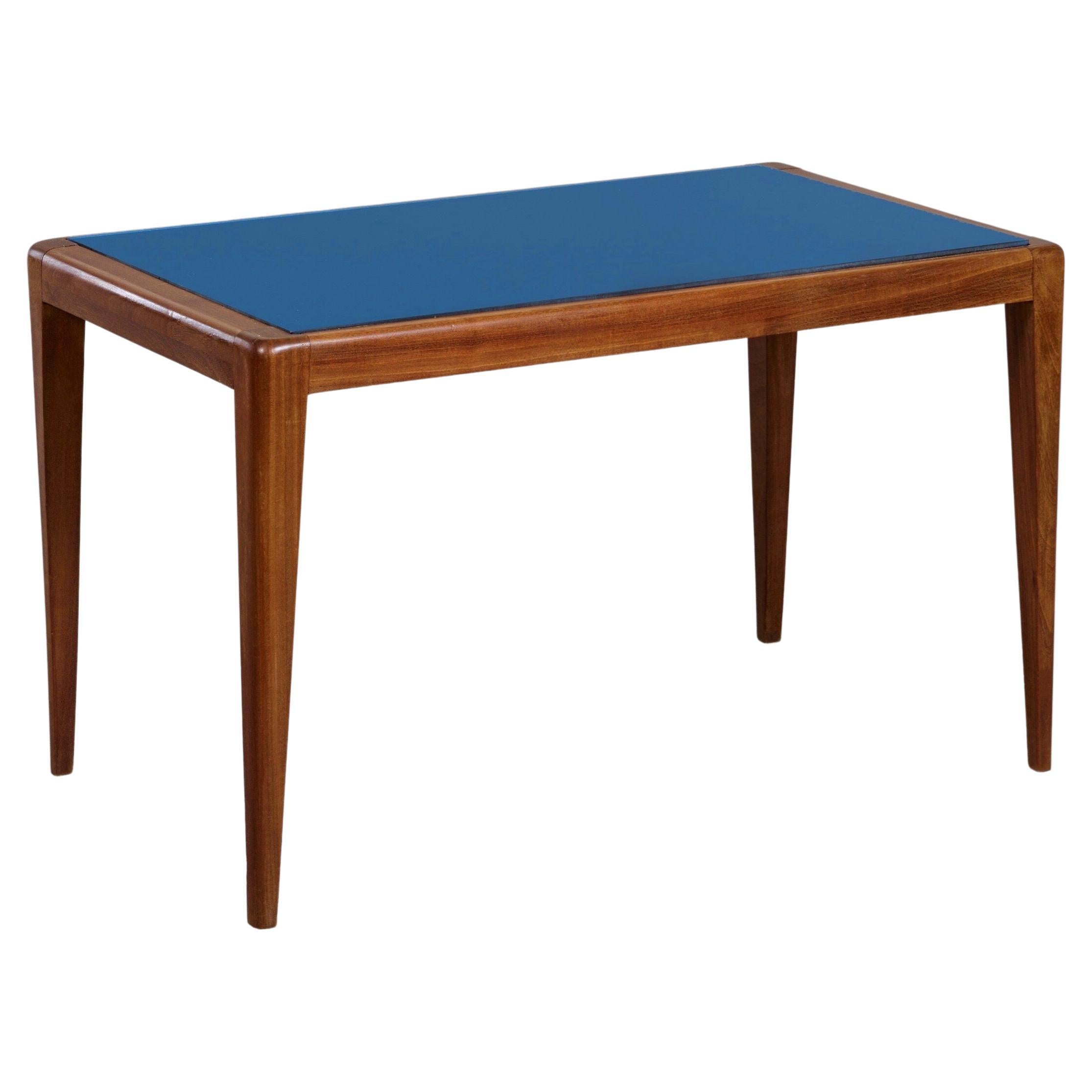 Antique & Vintage Coffee Tables and Cocktail Tables For Sale in New