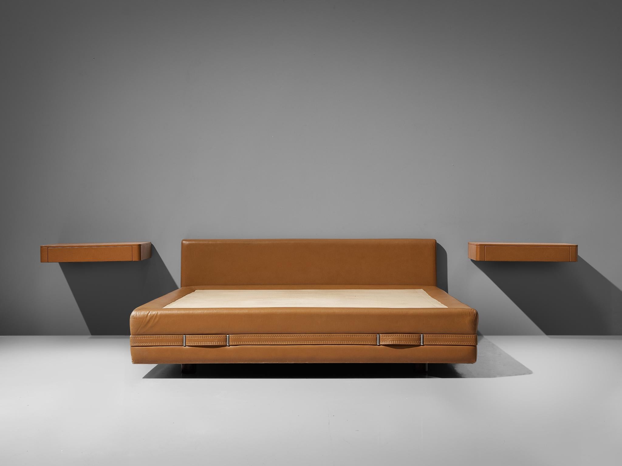 Mid-Century Modern Osvaldo Borsani L150 Queen Size Bed with Nightstands, 1967