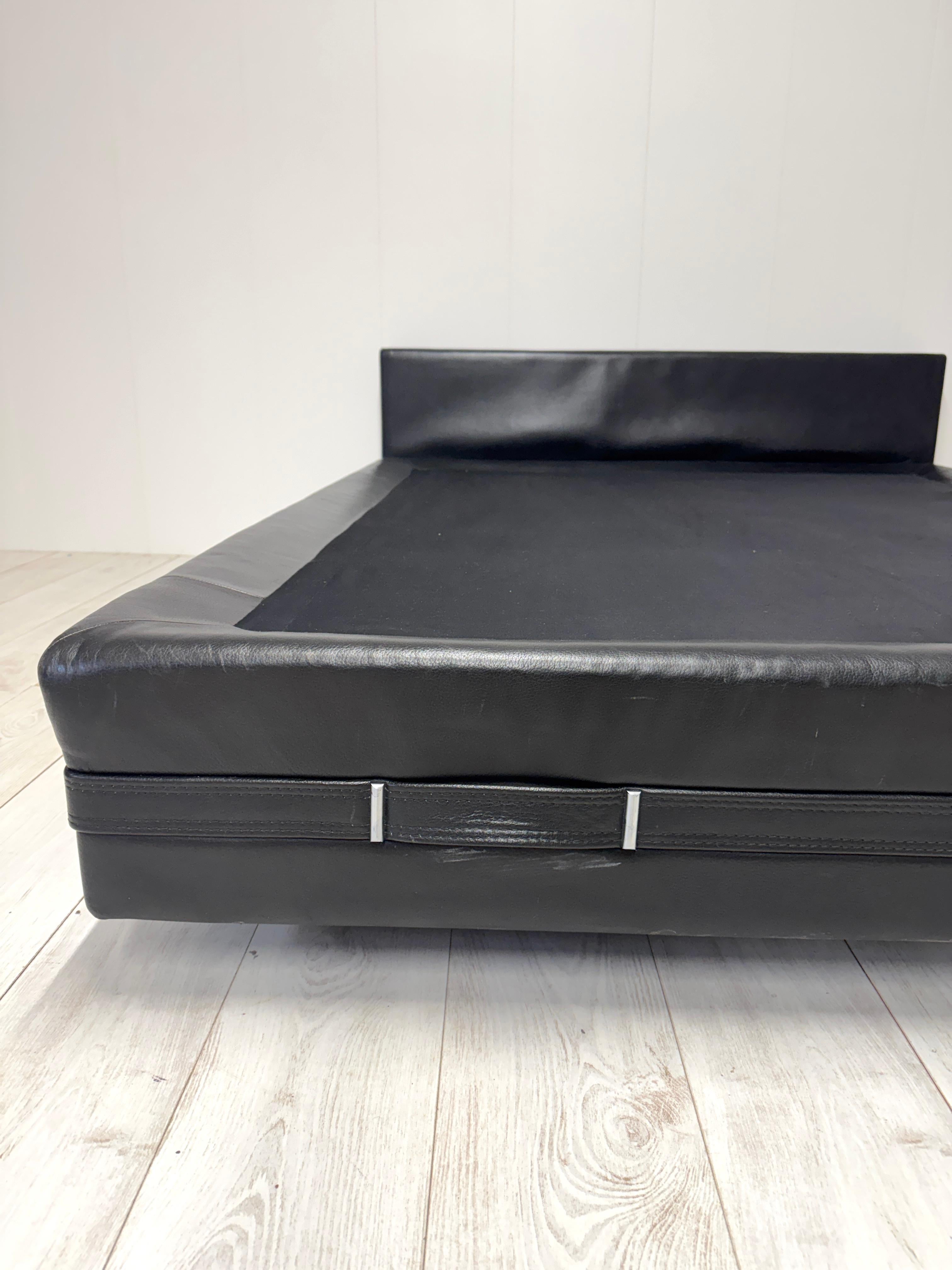 Osvaldo Borsani, Bed mod. L150, prod. Techno, 1967 In Good Condition In Rivoli, IT