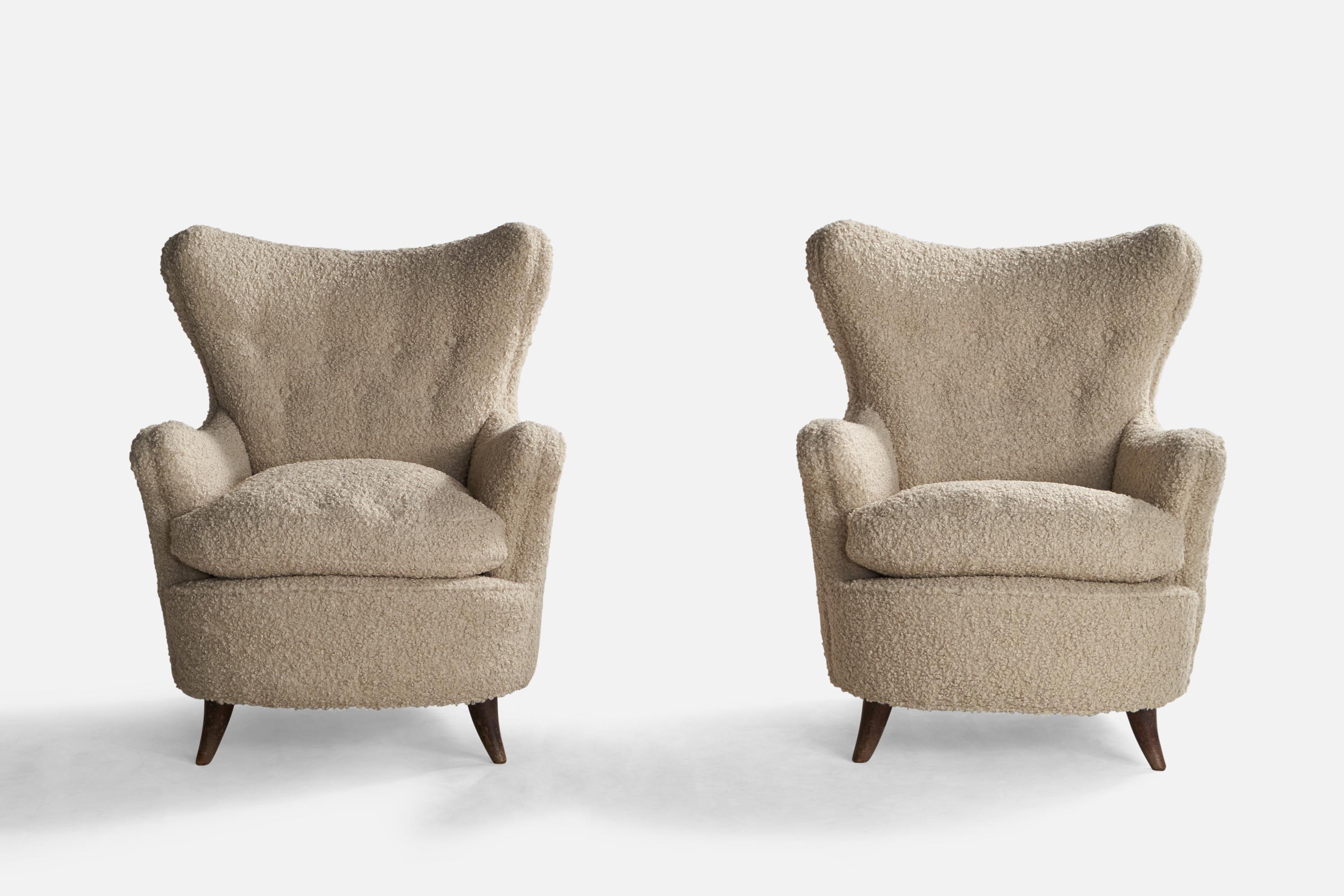 Scandinavian Modern Osvaldo Borsani, Lounge Chairs, Wood, Fabric, Italy, 1940s For Sale