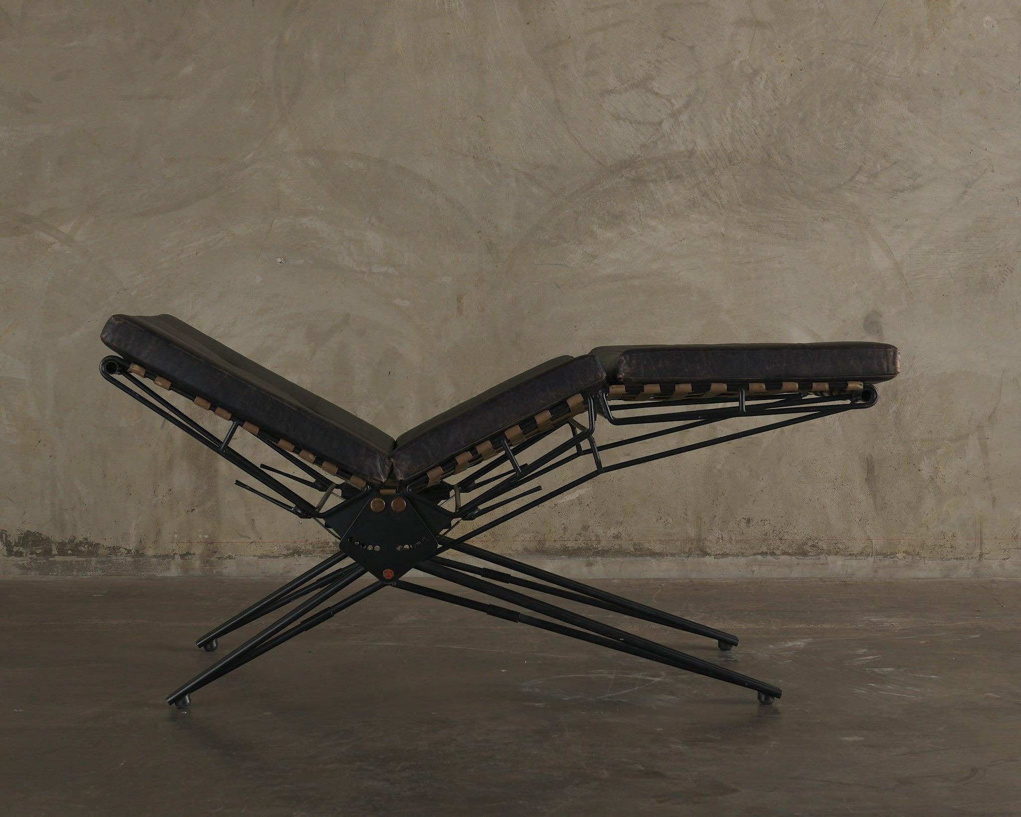 Tumbona Osvaldo Borsani L-77 Chaise Lounge para Tecno en Bueno estado para la venta en Los Angeles, CA