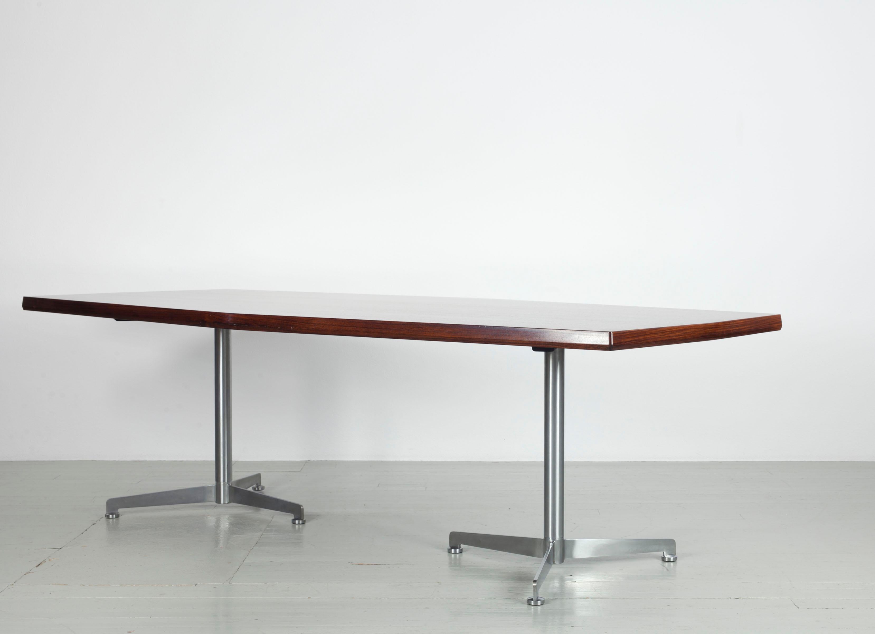 Osvaldo Borsani Mahogany Conference, Dining or Writing Table, Italy, 1965 In Good Condition In Wolfurt, AT