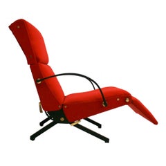 Chaise-longue italiana firmata "P40" in ottone di Osvaldo Borsani, metà del secolo scorso