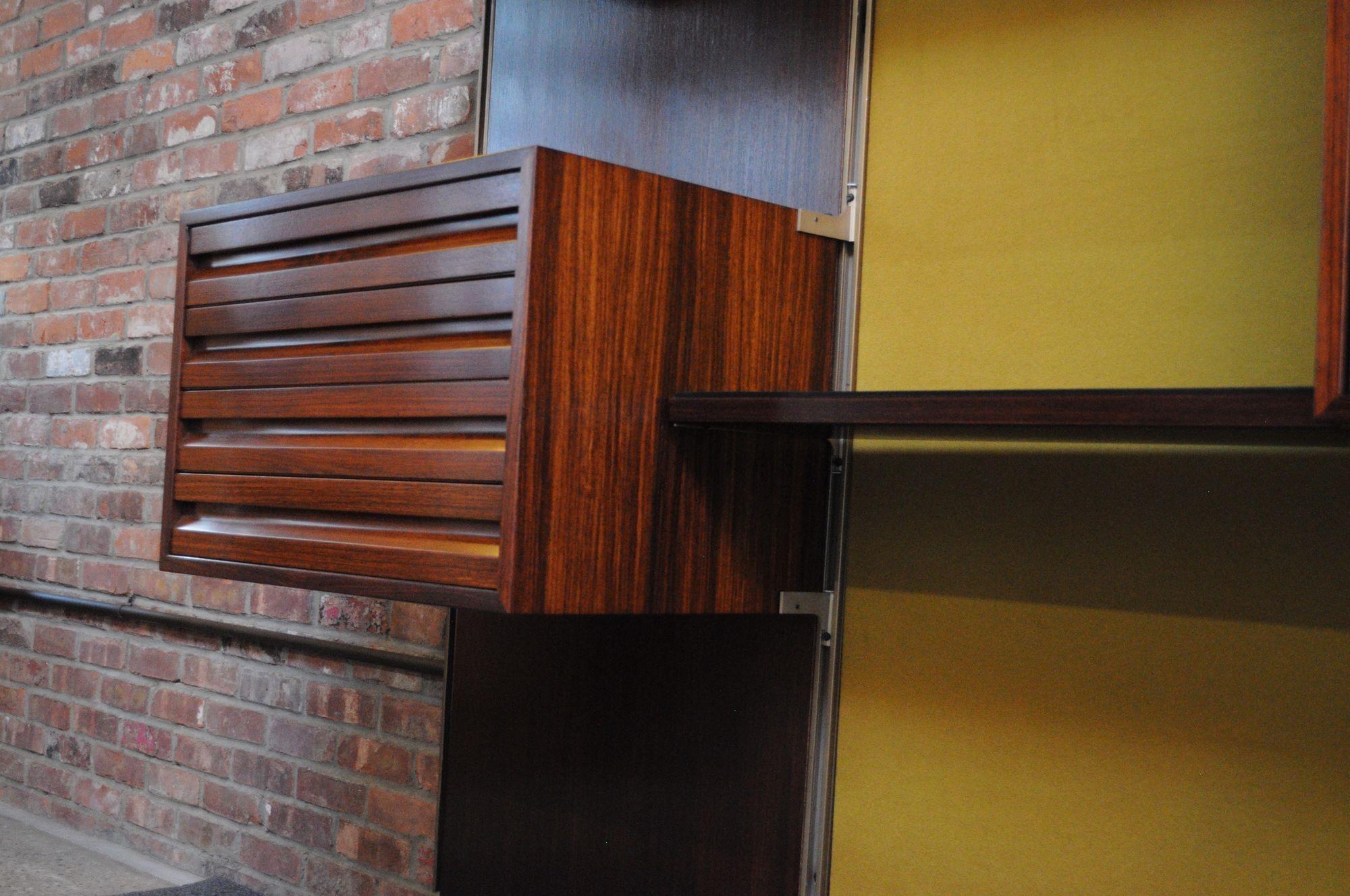Osvaldo Borsani Modular Rosewood Bookcase Wall Unit with Removable Panels For Sale 8