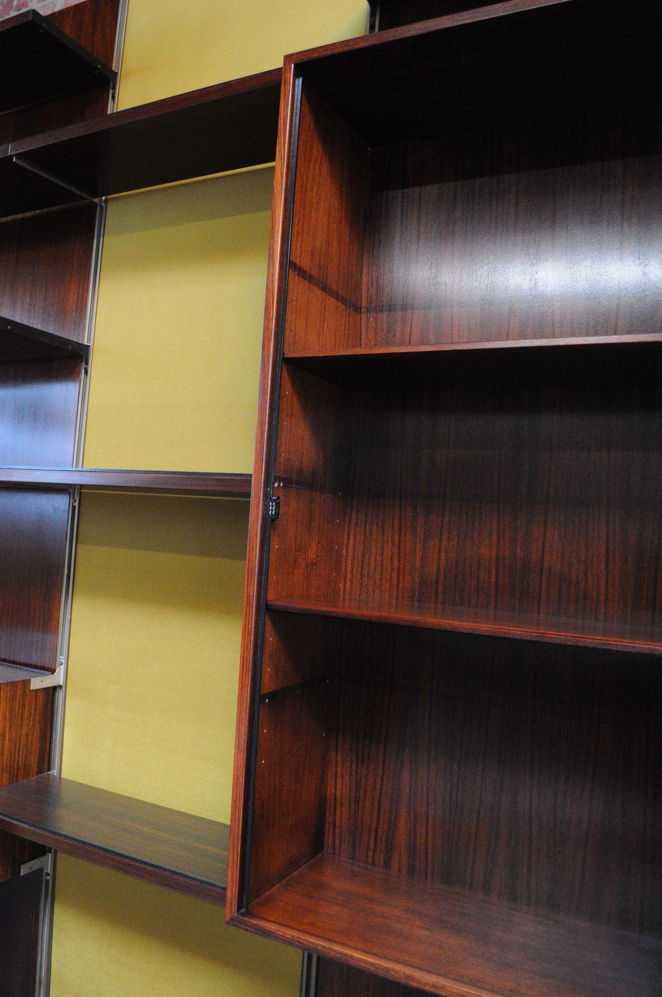 Osvaldo Borsani Modular Rosewood Bookcase Wall Unit with Removable Panels For Sale 1