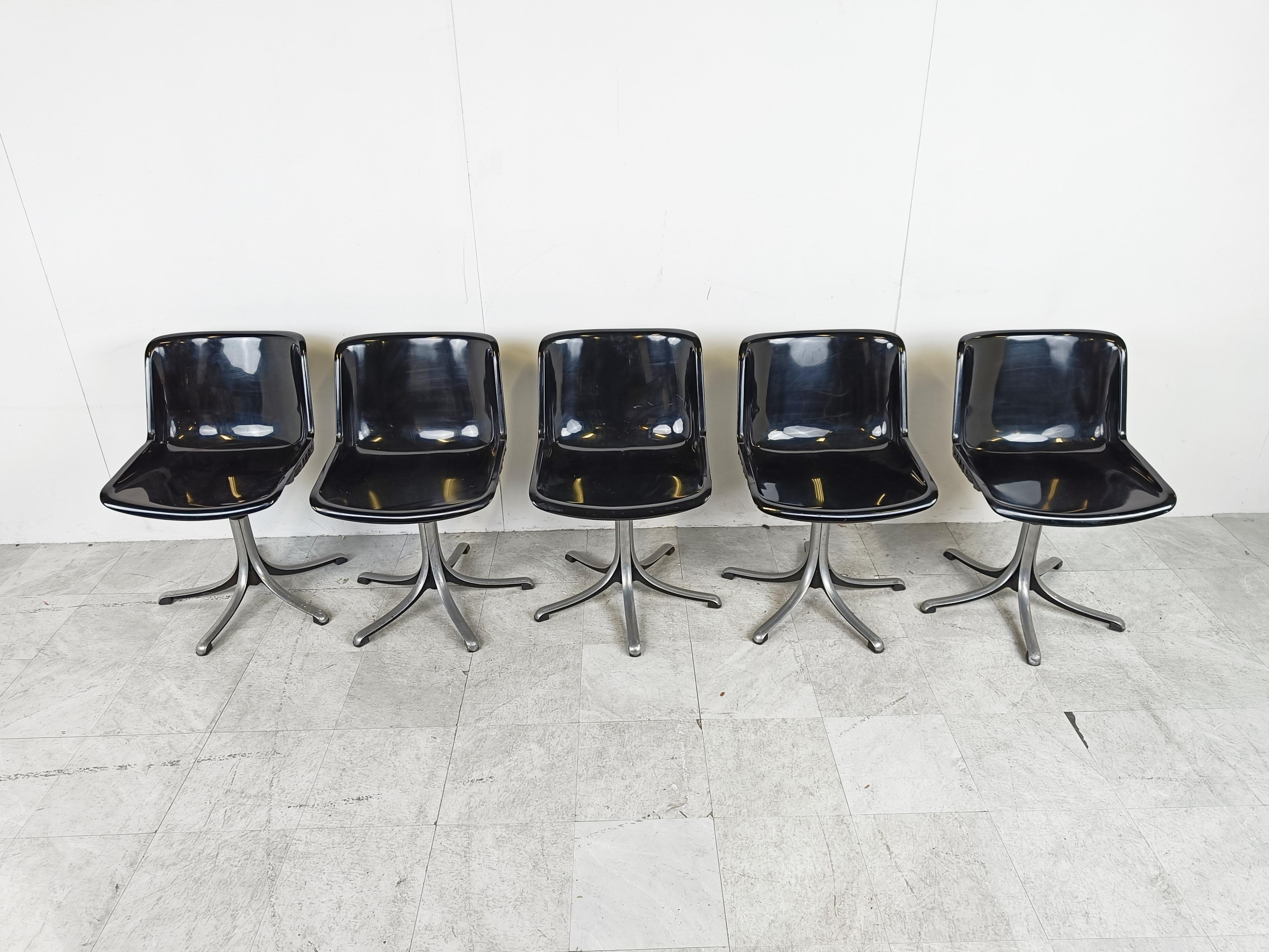 Chaise de bureau Modus en plastique et tissu, conçue par Osvaldo Borsani pour Tecno Italie.

Un design intemporel des années soixante-dix.

Bon état général avec usure normale liée à l'âge.

Années 1970 - Italie

Dimensions
Hauteur :