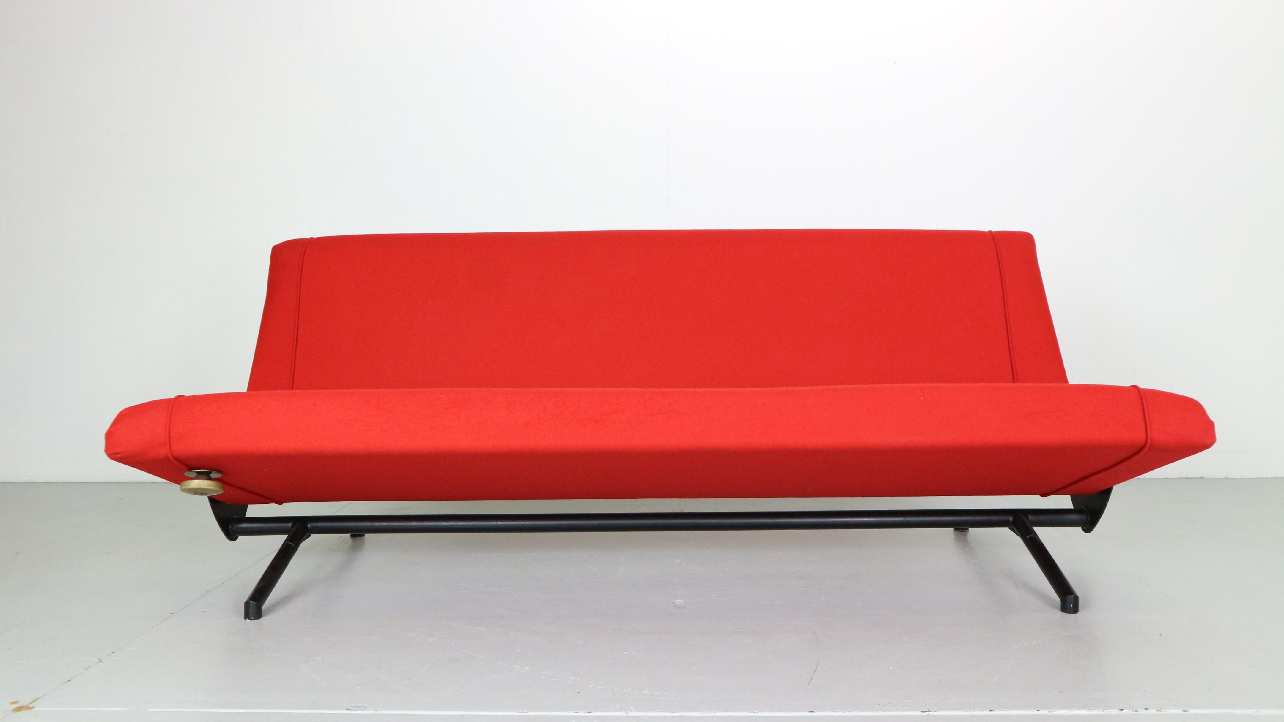 A sofa that transforms to a daybed designed by Osvaldo Borsani in 1954 and manufactured for Tecno, Italy.

Extraordinary elegance in form, and also outstanding in a technical sense. With a single twist the back and seating are positioned upwards