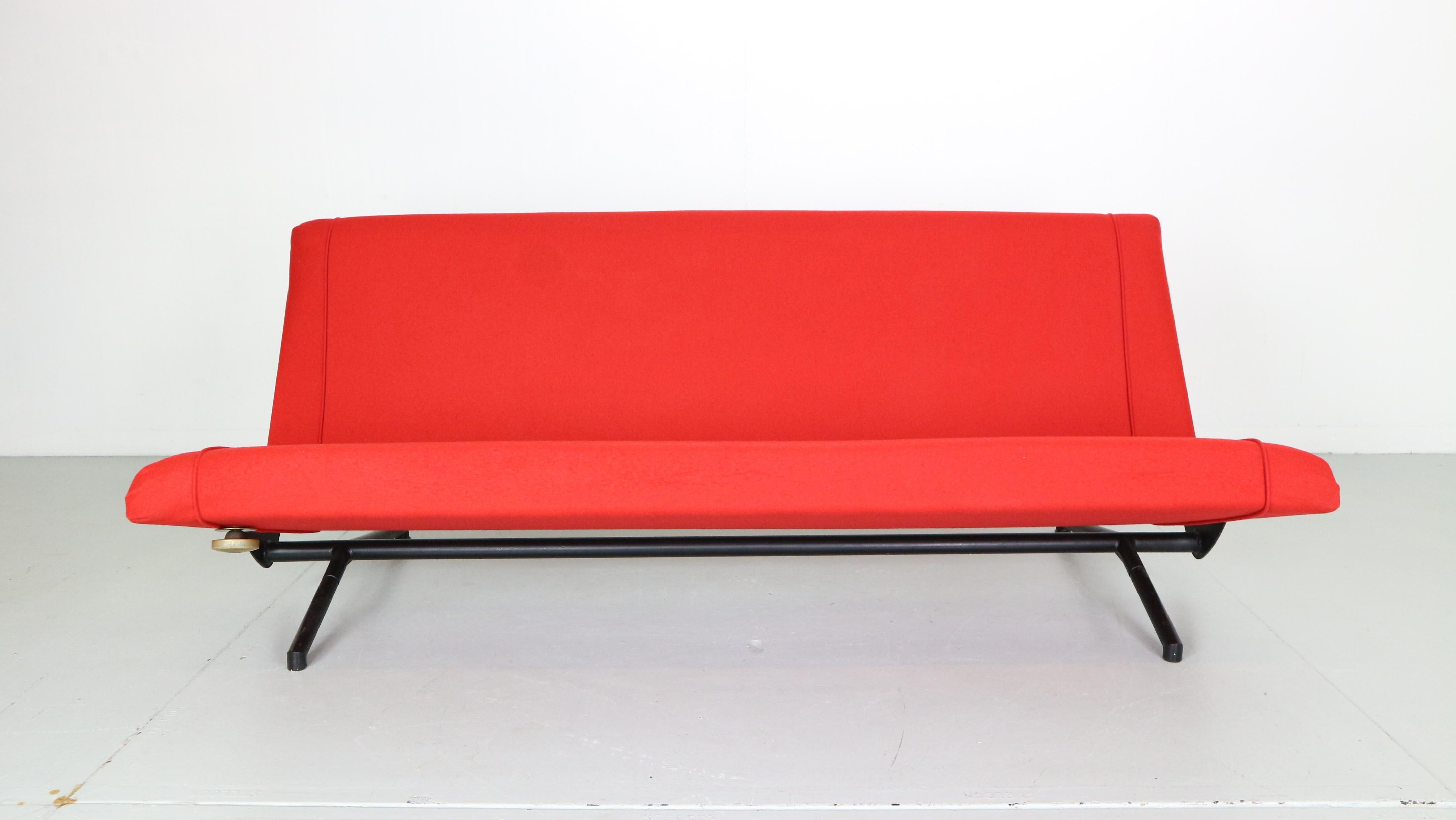 Mid-Century Modern Osvaldo Borsani Original 'D70' Sofa/Daybed for Tecno, 1954 Italy For Sale