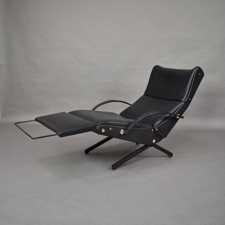 Osvaldo Borsani P 40 Long Chair Production Tecno In Good Condition In Lucca, IT