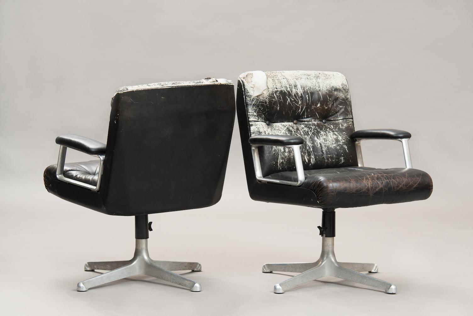 Mid-Century Modern Osvaldo Borsani P125 Desk Chairs for Tecno, One Pair