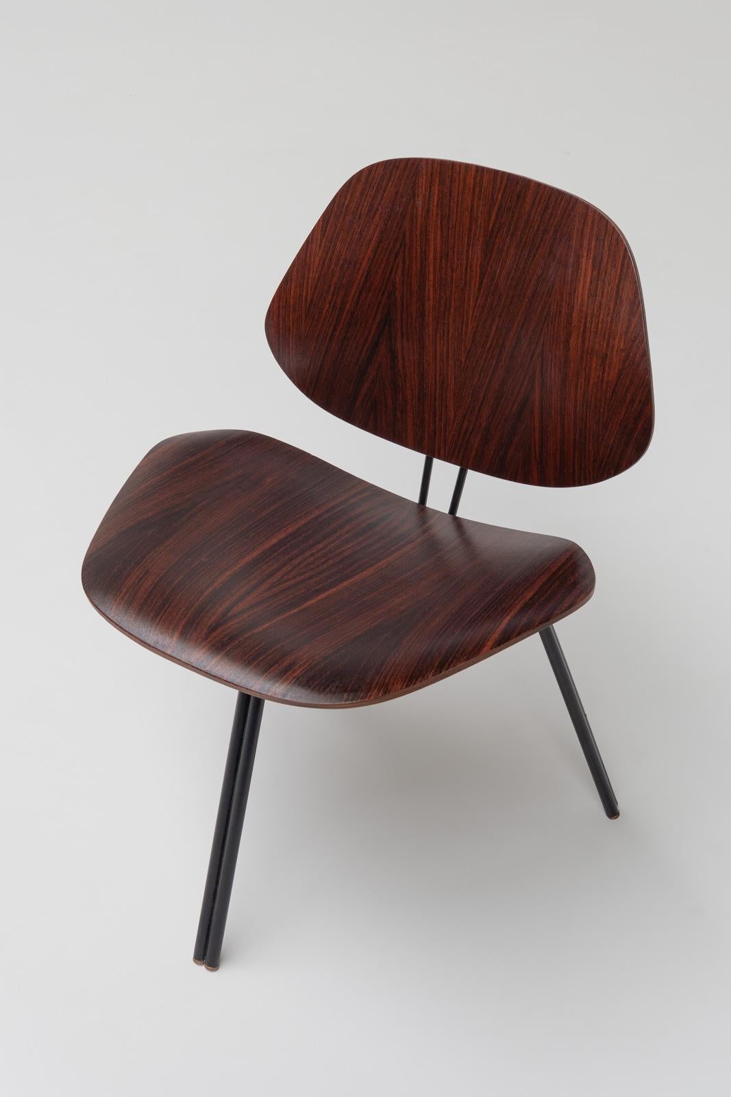 Silla Osvaldo Borsani P31 para Tecno, Italia Años 50 Italiano en venta