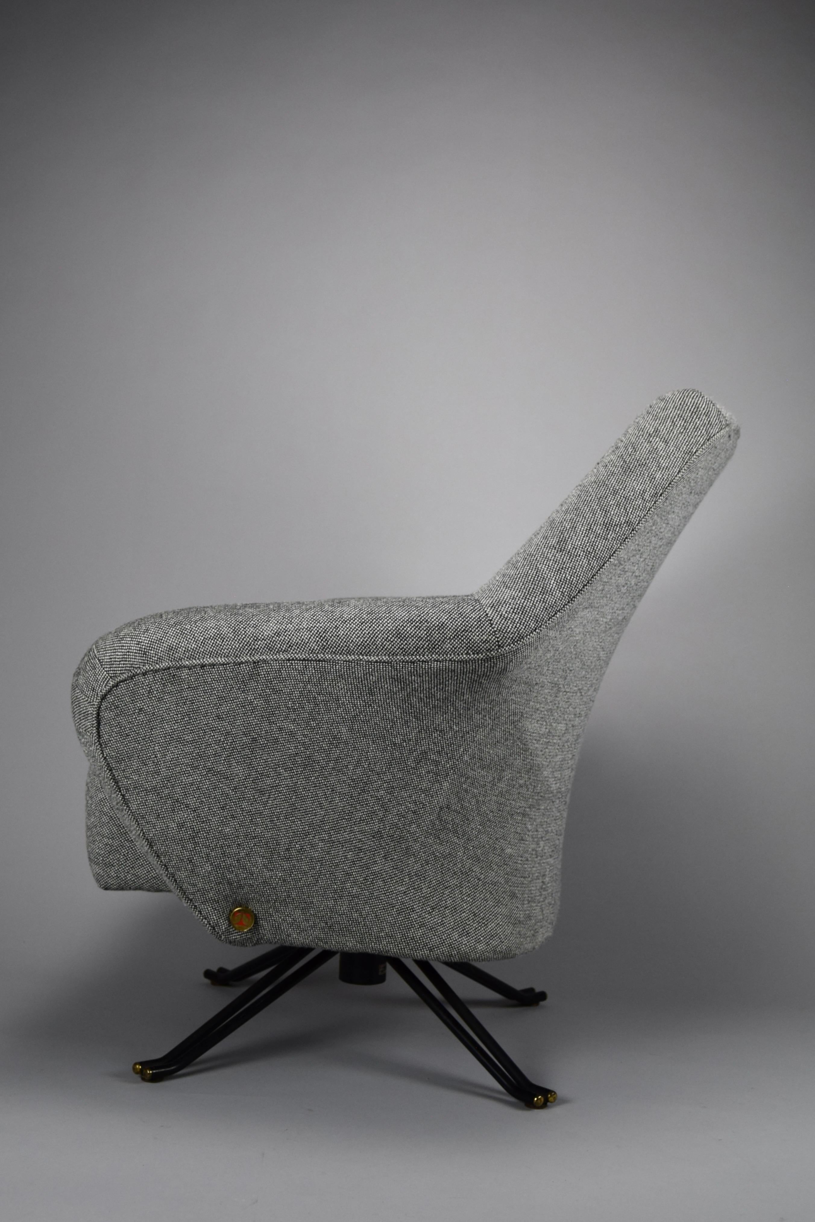 Sillón Osvaldo Borsani P32 mediados del siglo XX en venta