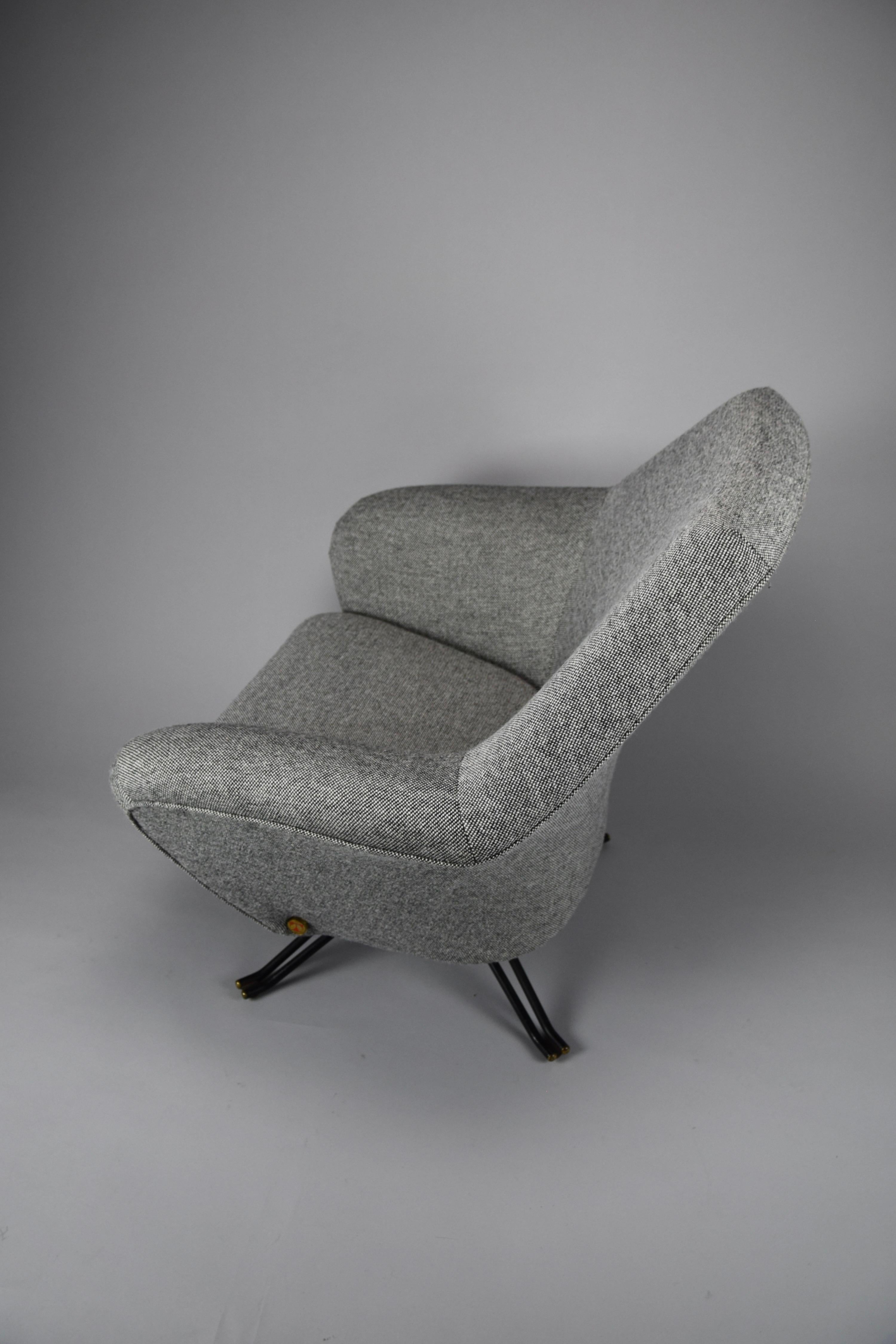 Sillón Osvaldo Borsani P32 Italiano en venta