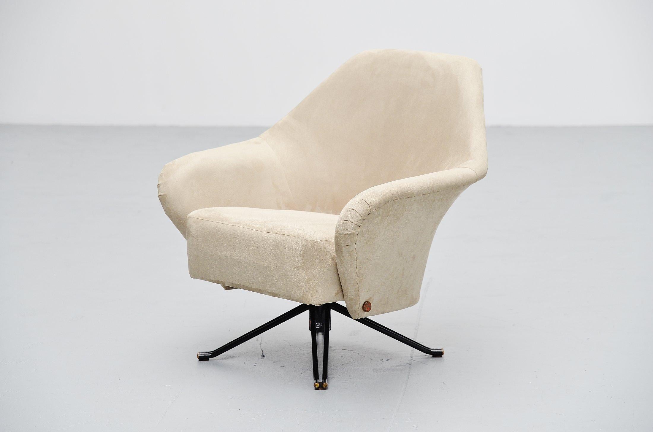 Metal Osvaldo Borsani P32 Lounge Chair Tecno, Italy, 1956