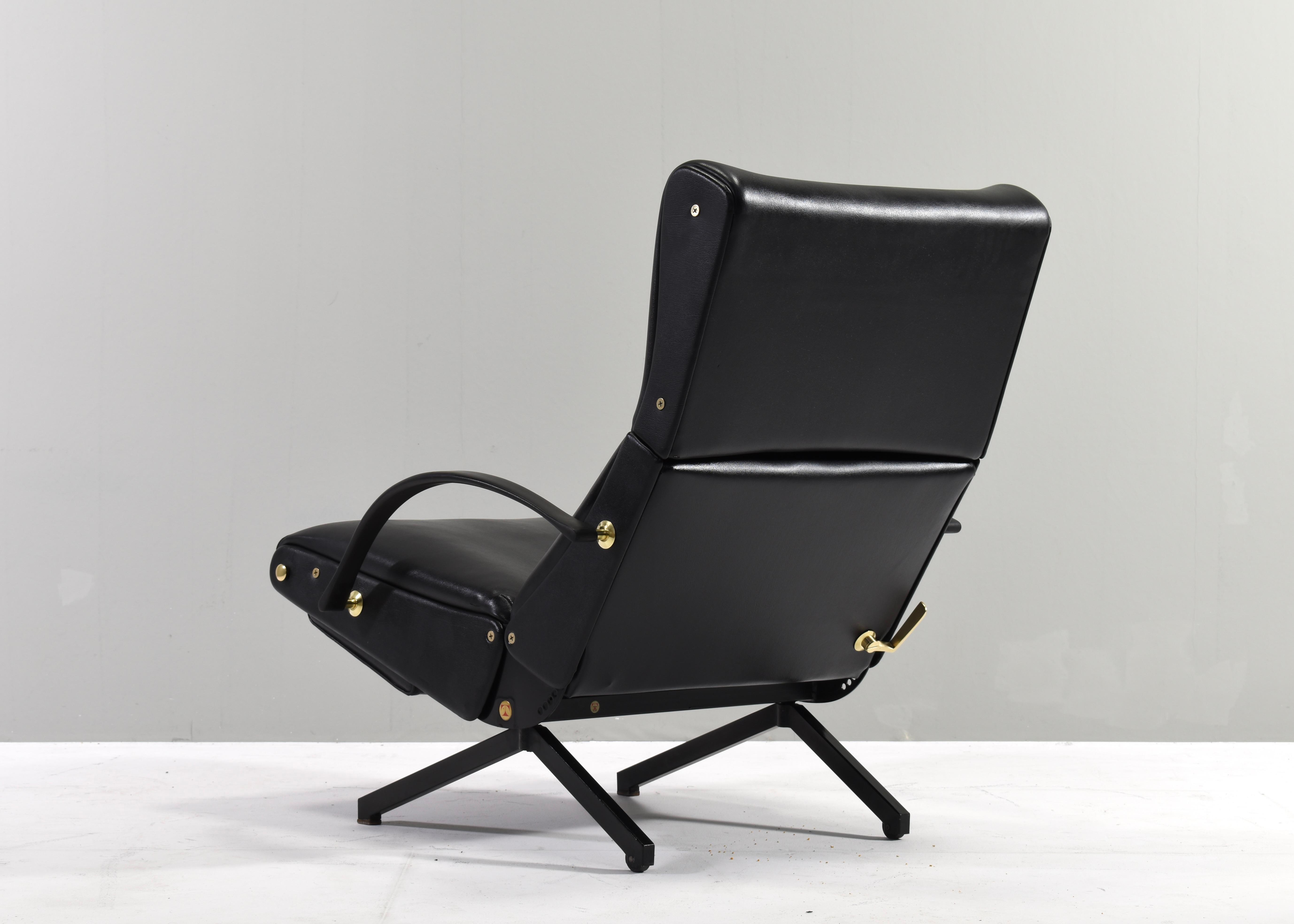 Osvaldo Borsani P40 Lounge Chair for TECNO, Italy, circa 1950-70 4