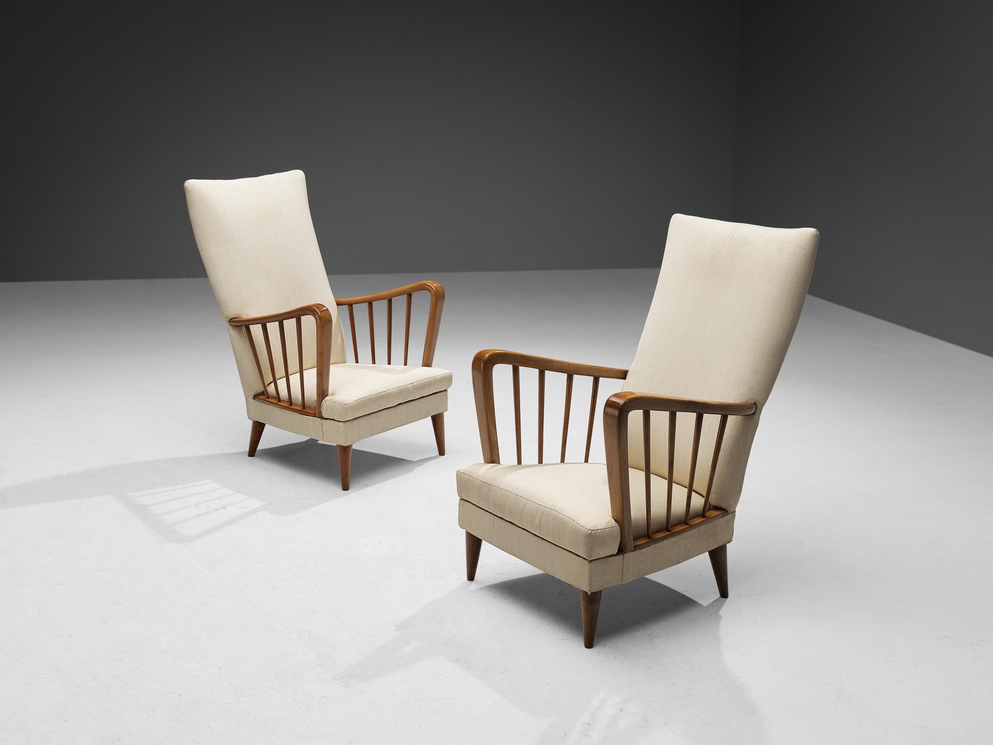 Osvaldo Borsani Pair of Lounge Chairs in Walnut and Off-White Upholstery 4