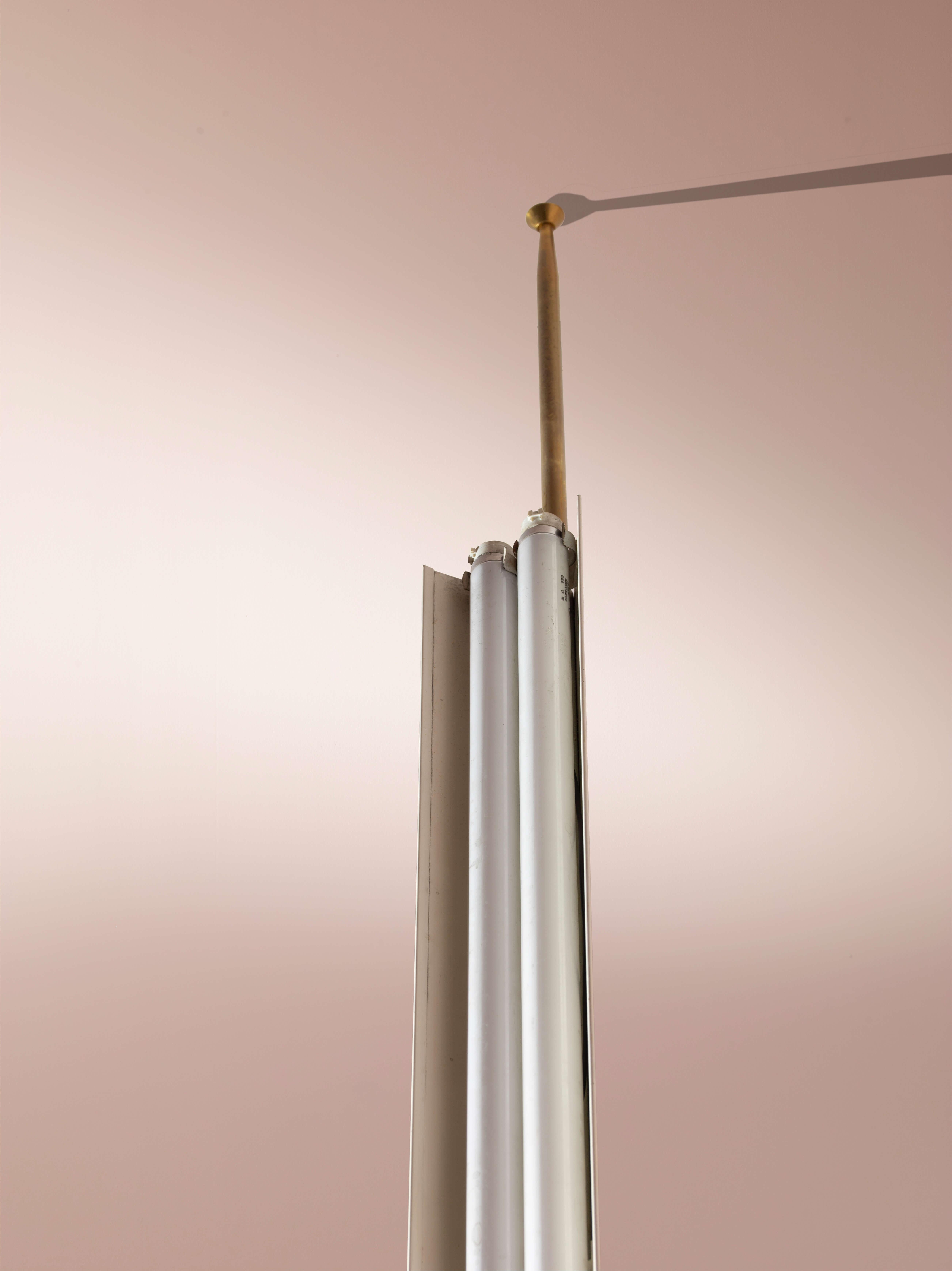 Osvaldo Borsani: Paar LT8 Neonlampen von Decken- bis Boden von Tecno, Italien, 1950er Jahre im Zustand „Gut“ im Angebot in Chiavari, Liguria