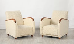 Osvaldo Borsani Pair of Sheepskin and Oak Lounge Chairs, circa 1945