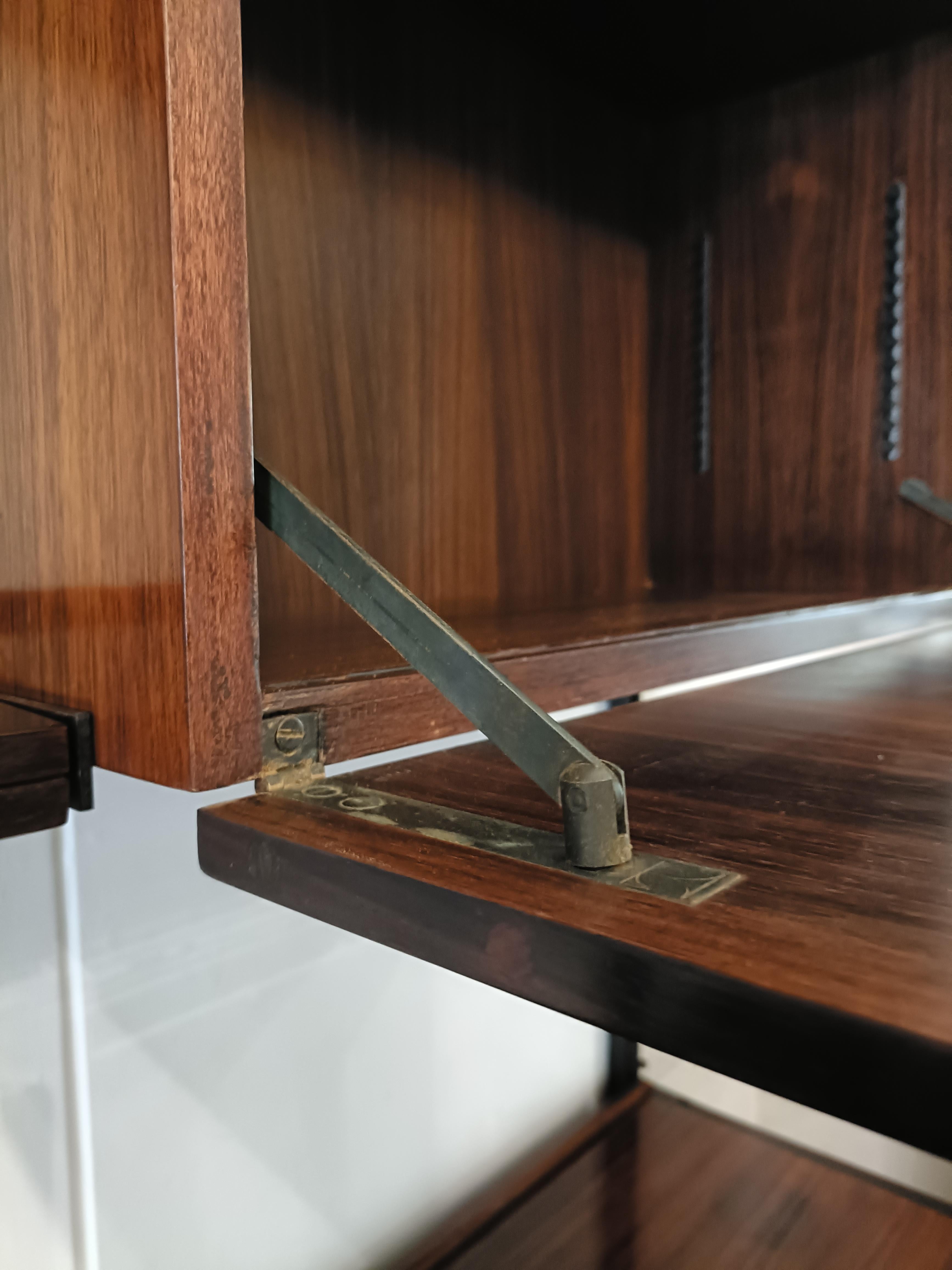 Osvaldo Borsani para Tecno Librería modular E22, Italia Años 60 en Bueno estado para la venta en Naples, IT