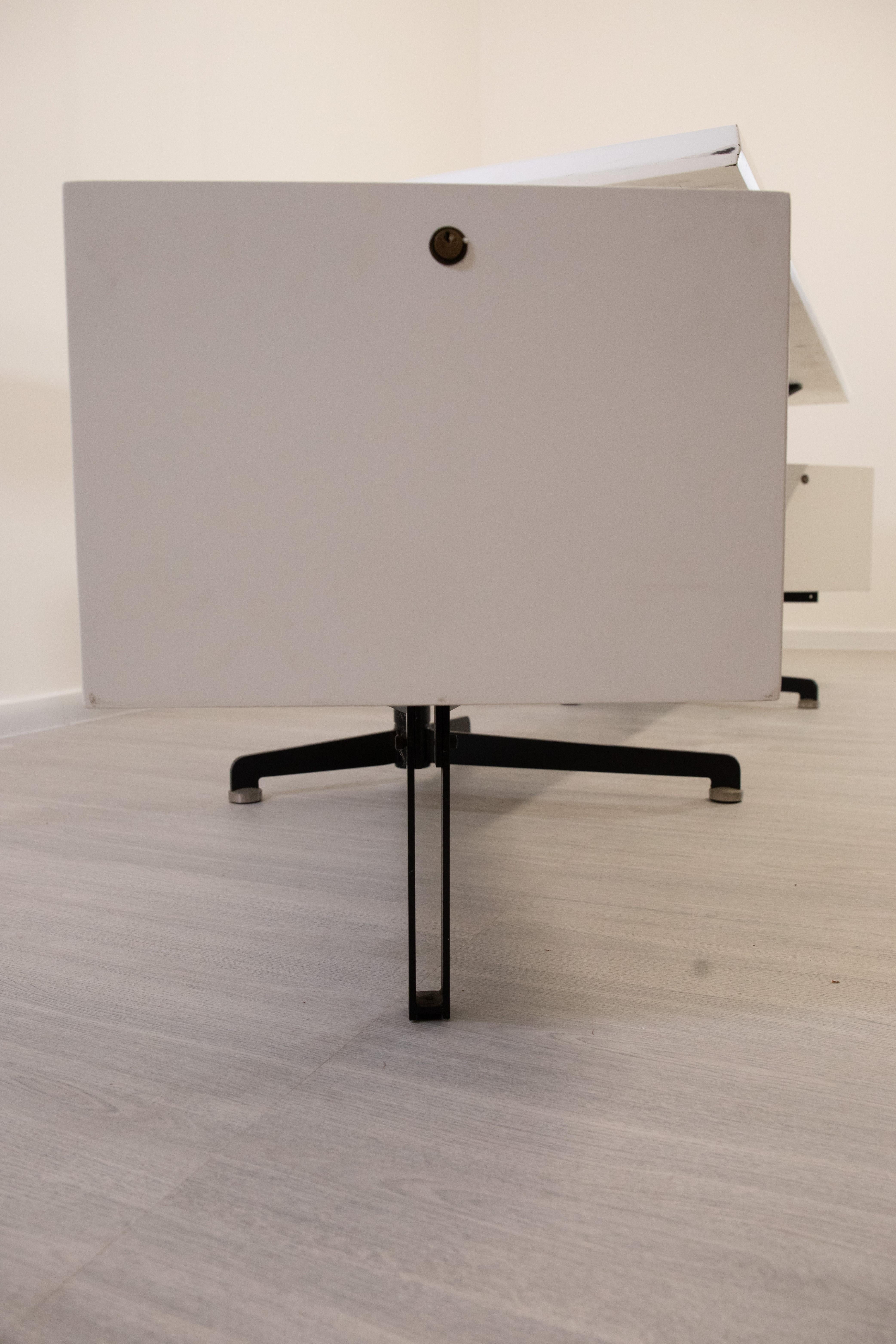 Osvaldo Borsani für tecno - T95-Schreibtisch, 1956 im Angebot 5