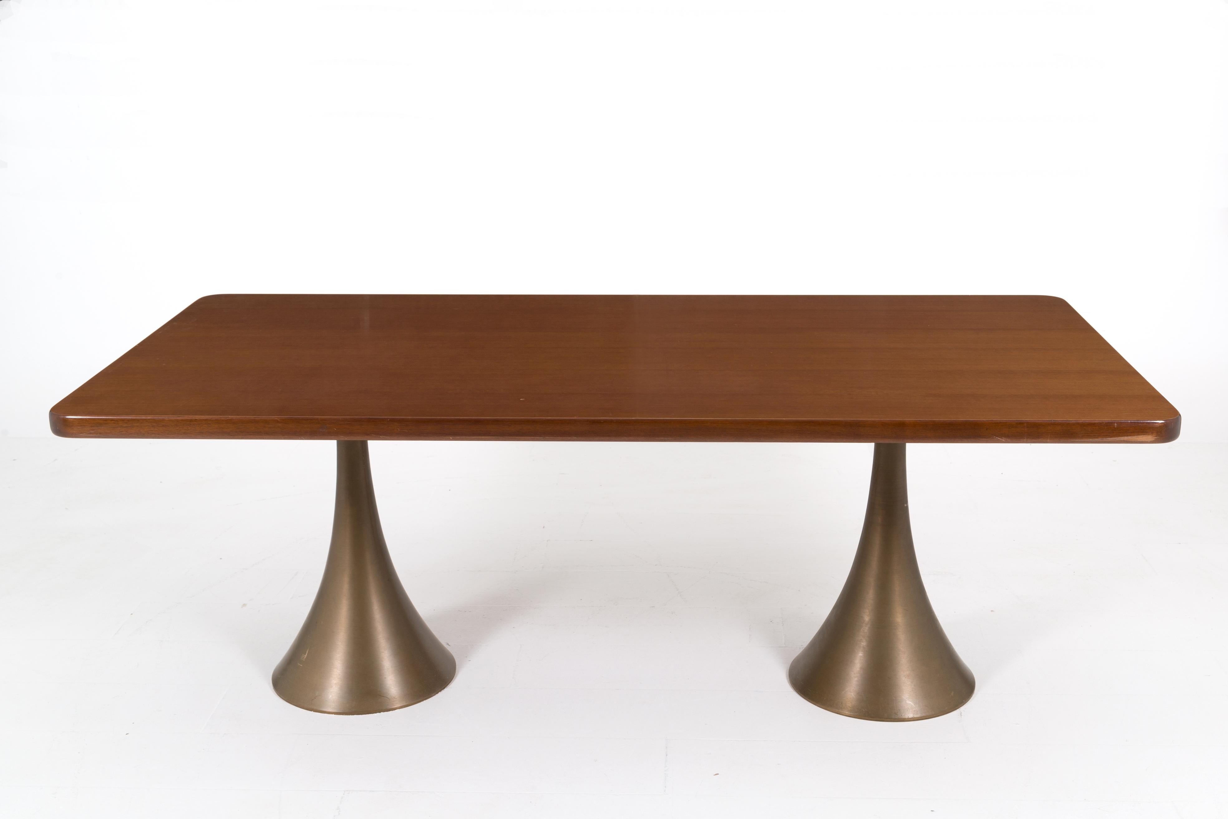 Osvaldo Borsani Rare Italian Table in Bronze, 1971 In Good Condition For Sale In Milano, IT