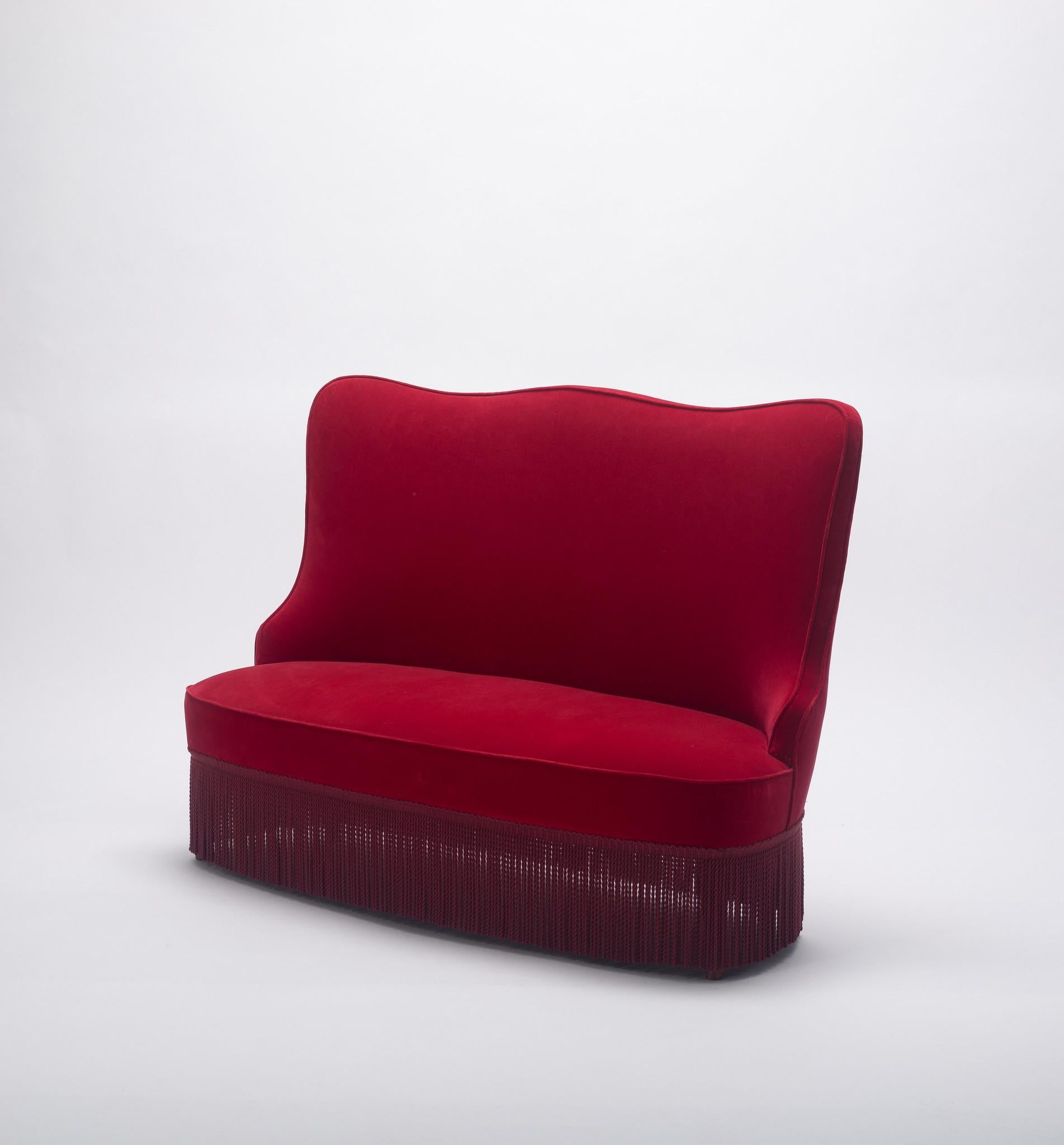 Mid-Century Modern Osvaldo Borsani Red Velvet Banquette