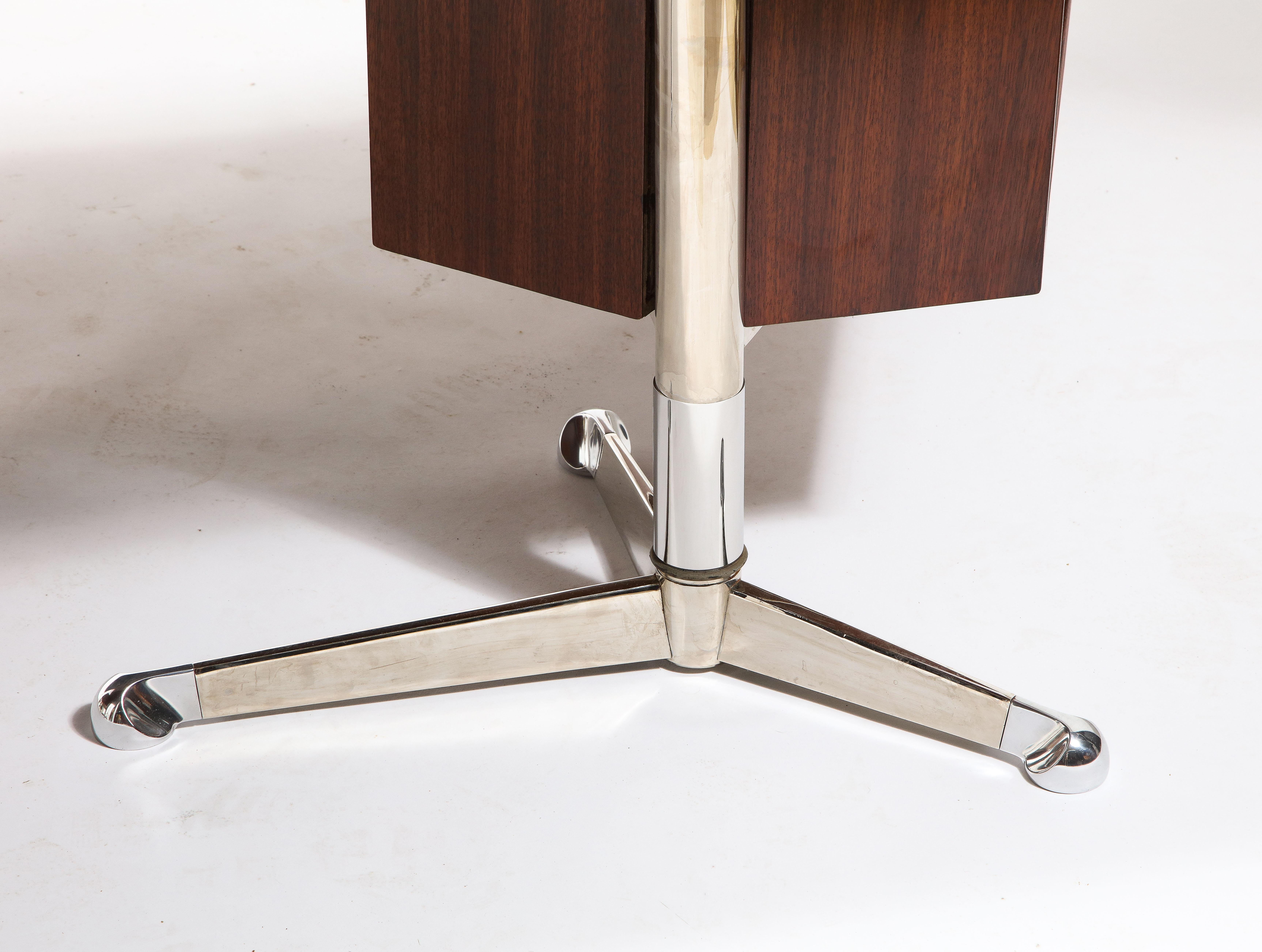 Osvaldo Borsani Rosewood and Aluminum Desk for Tecno SPA, Italy 1960's In Good Condition In New York, NY
