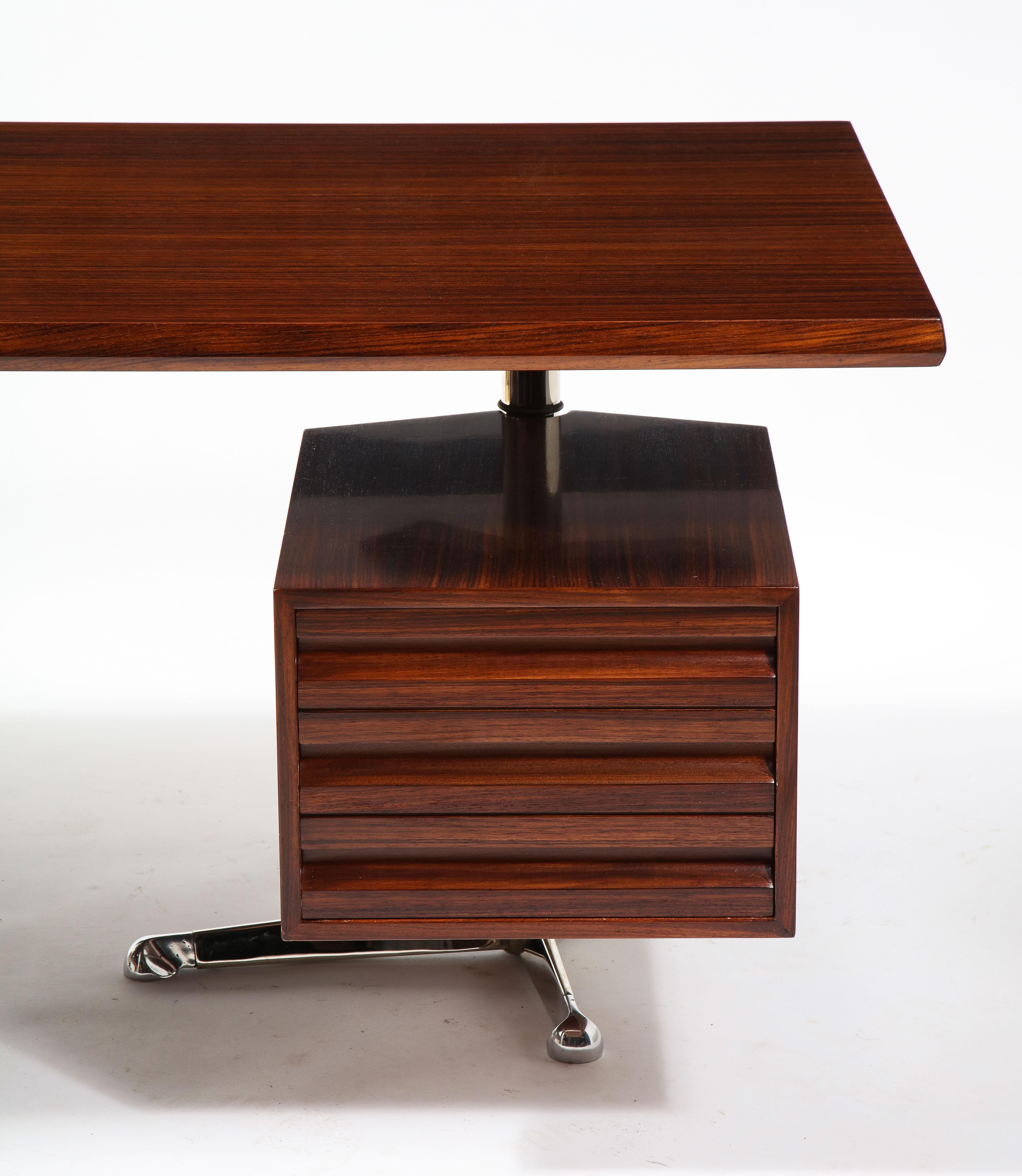 Osvaldo Borsani Rosewood and Aluminum Desk for Tecno SPA, Italy 1960's 2
