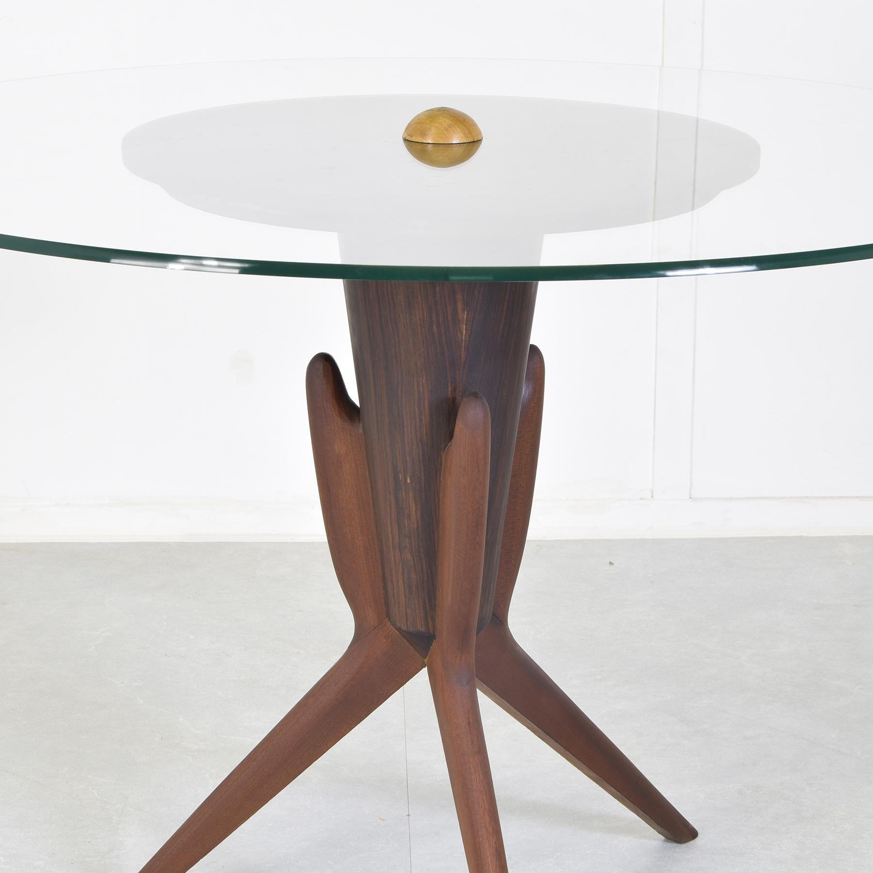 Osvaldo Borsani, runder Tisch, 1960 (Moderne der Mitte des Jahrhunderts) im Angebot