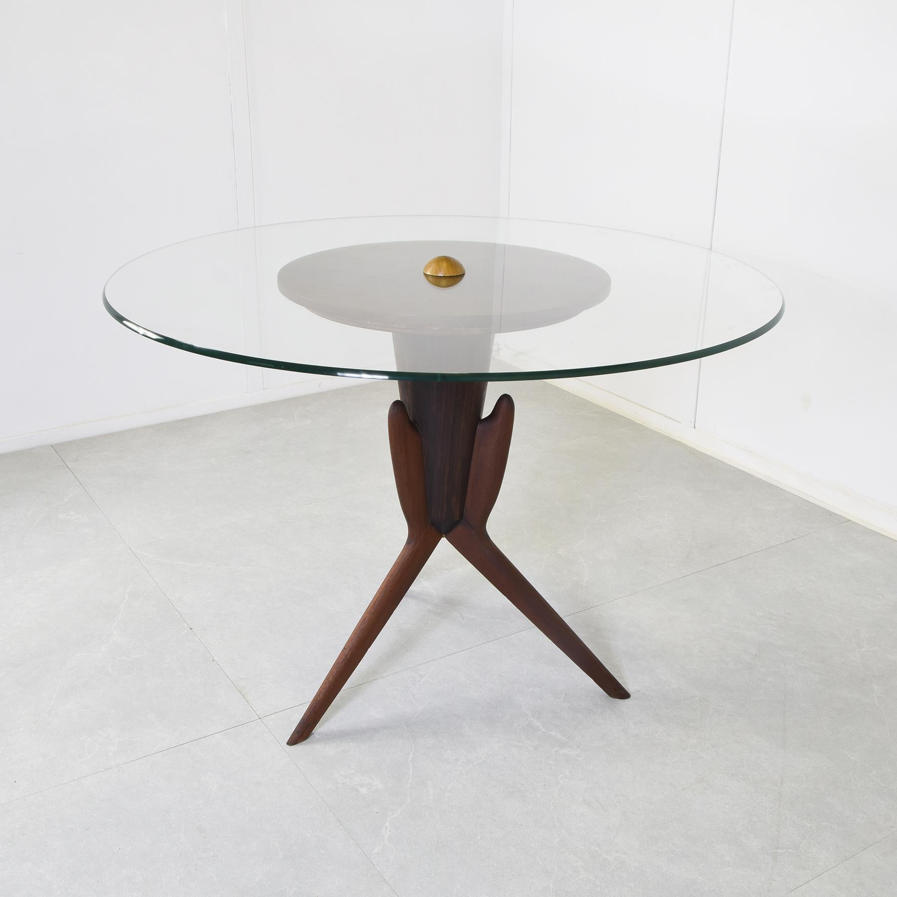 Osvaldo Borsani, runder Tisch, 1960 (Italienisch) im Angebot