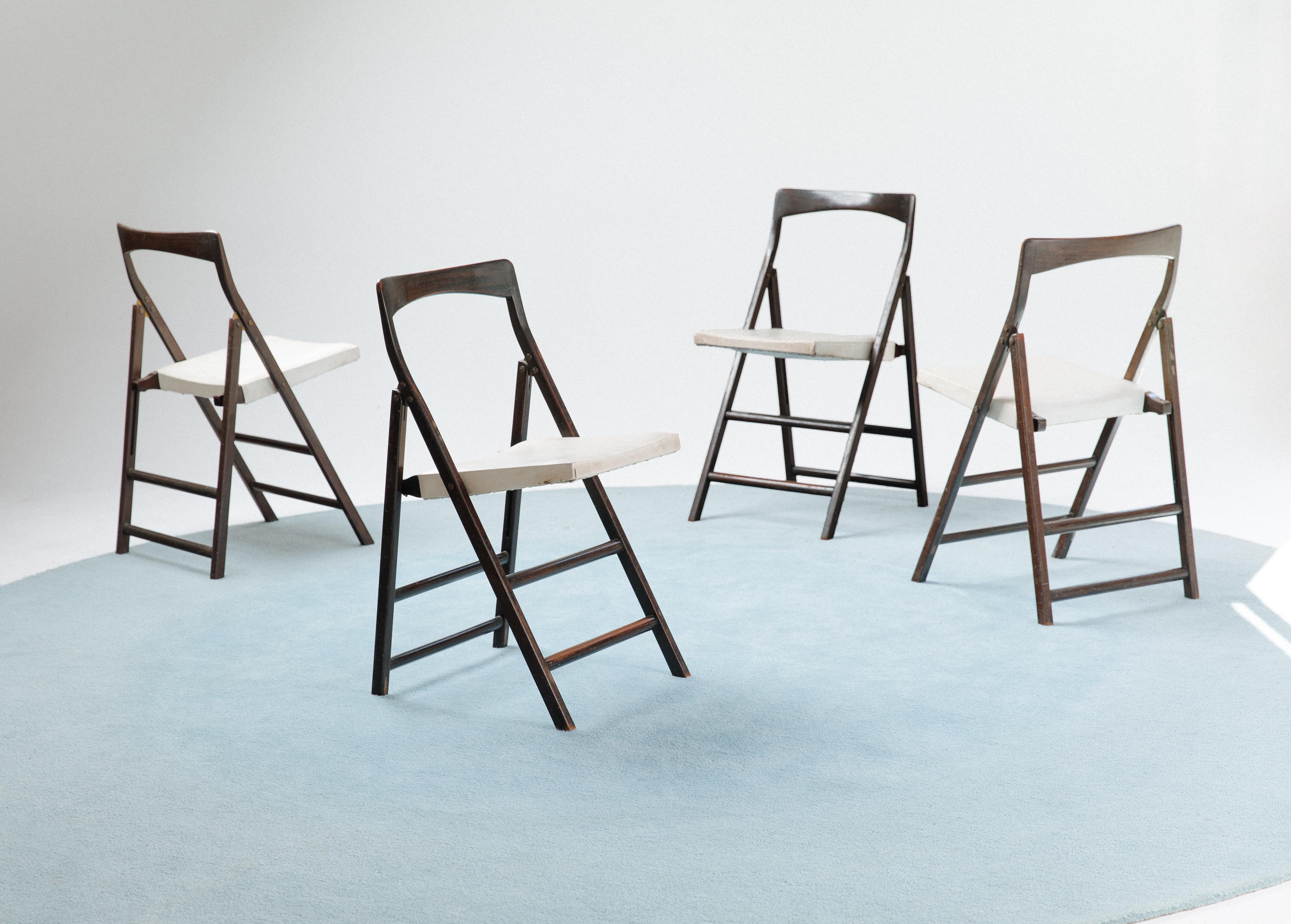20th Century Osvaldo Borsani s80 Folding Chairs For Sale