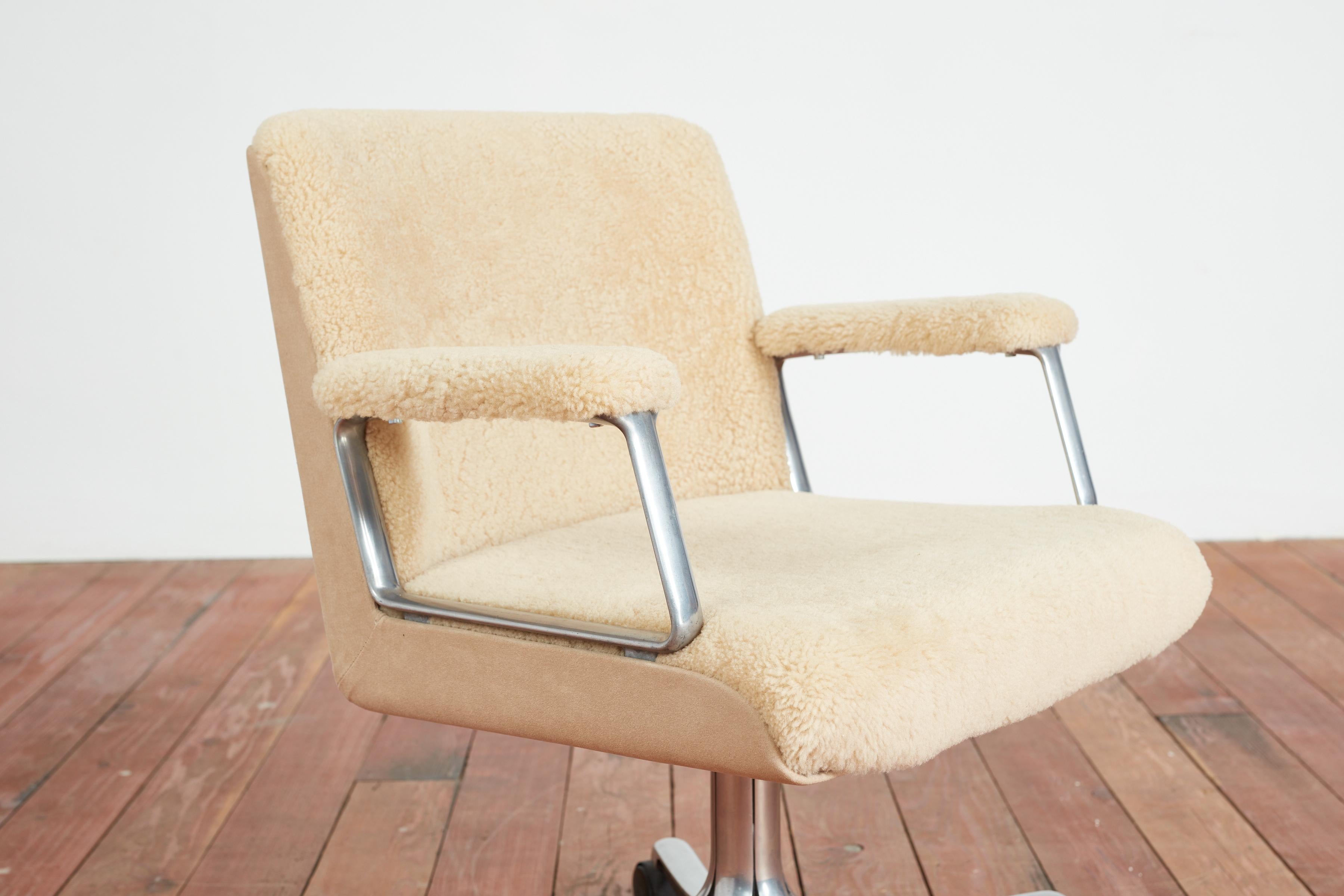 Osvaldo Borsani Shearling Office Chair 7