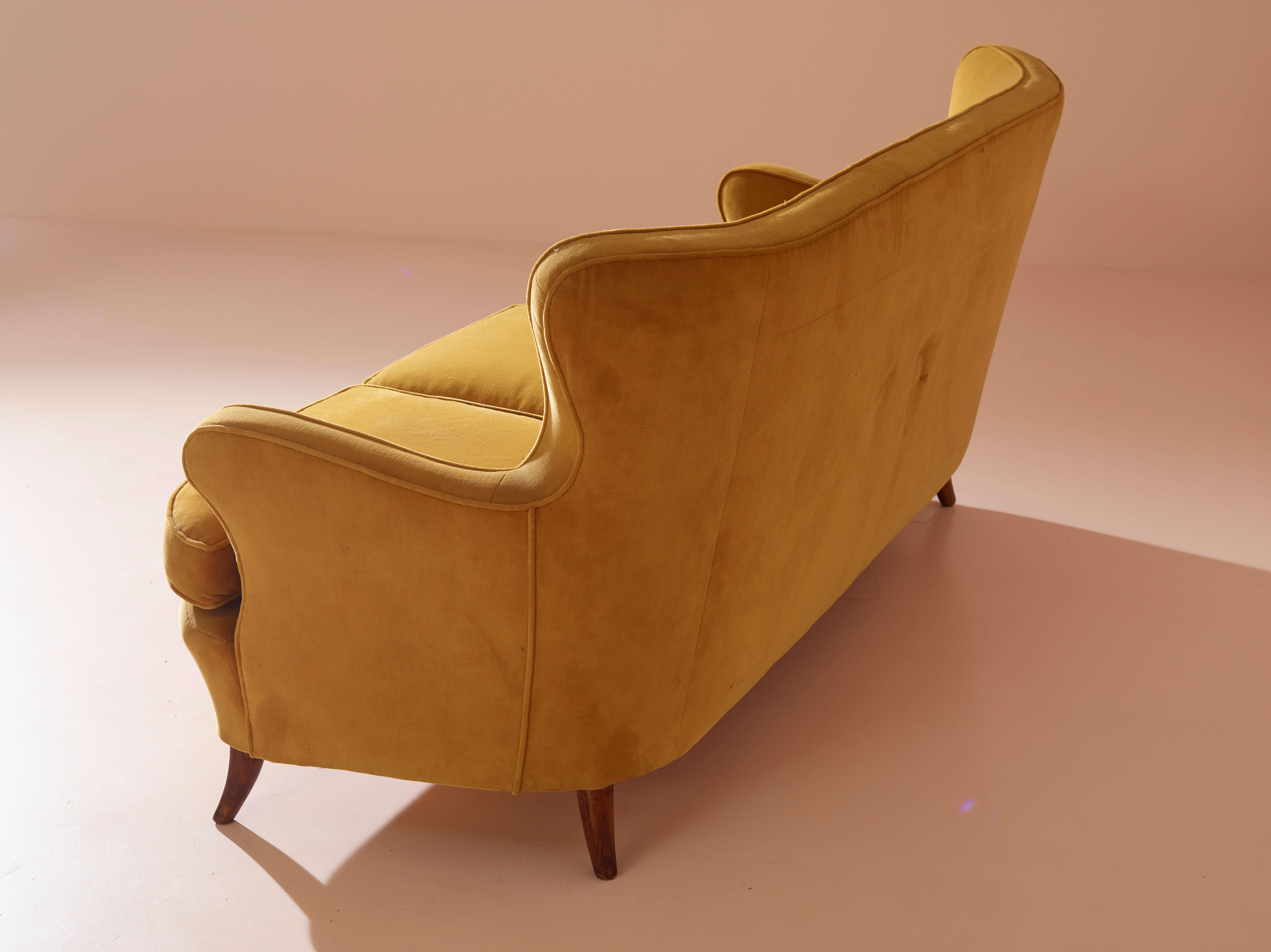 Osvaldo Borsani sofa, Italy, 1940s For Sale 2