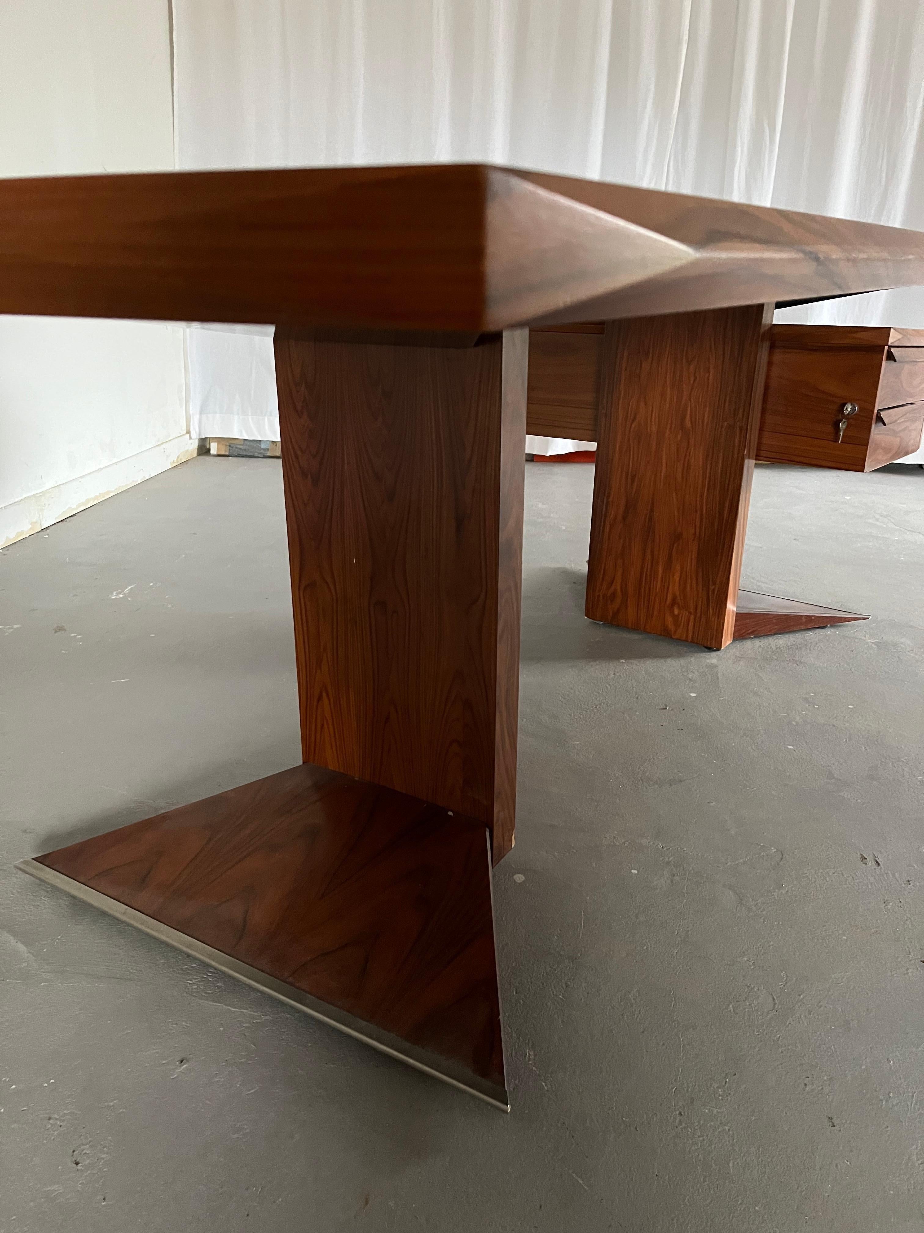 Mid-Century Modern Osvaldo Borsani Style  Exotic Wood  Midcentury Directorial  Desk For Sale