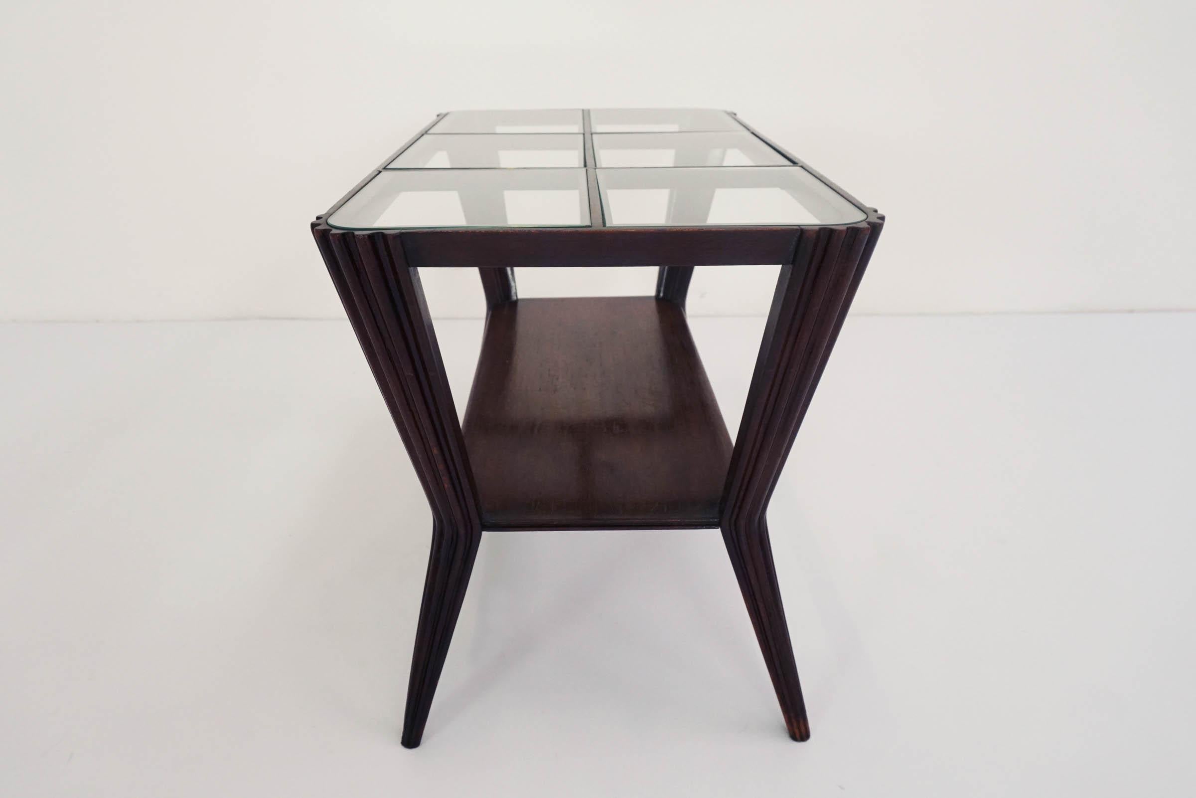 Osvaldo Borsani Style Elegant Coffee Table, Late 1940 In Good Condition In Morbio Inferiore, CH