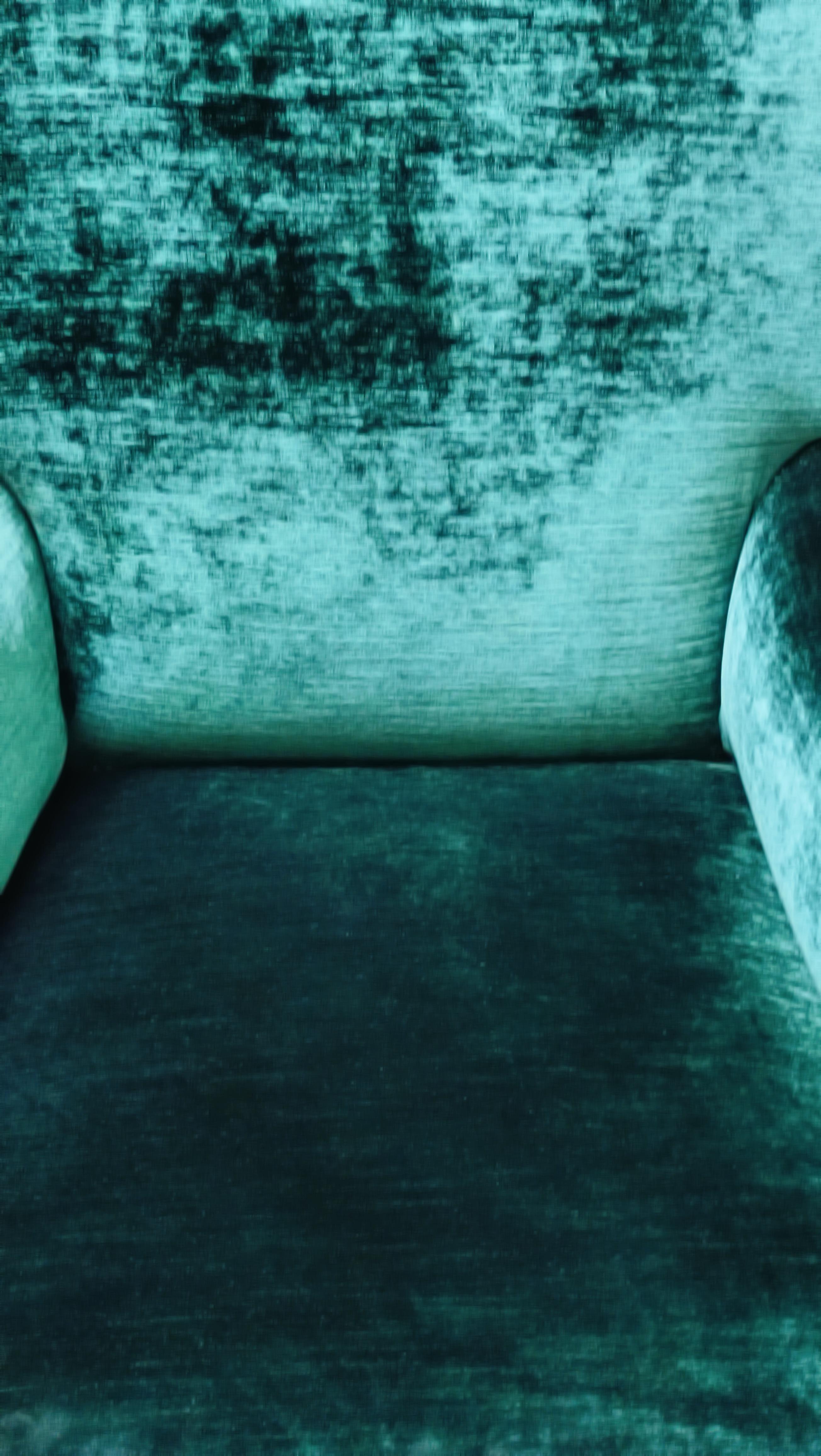 Fauteuil élégant en bois de style Osvaldo Borsani et  Tissu vert, Italie 1960 en vente 4