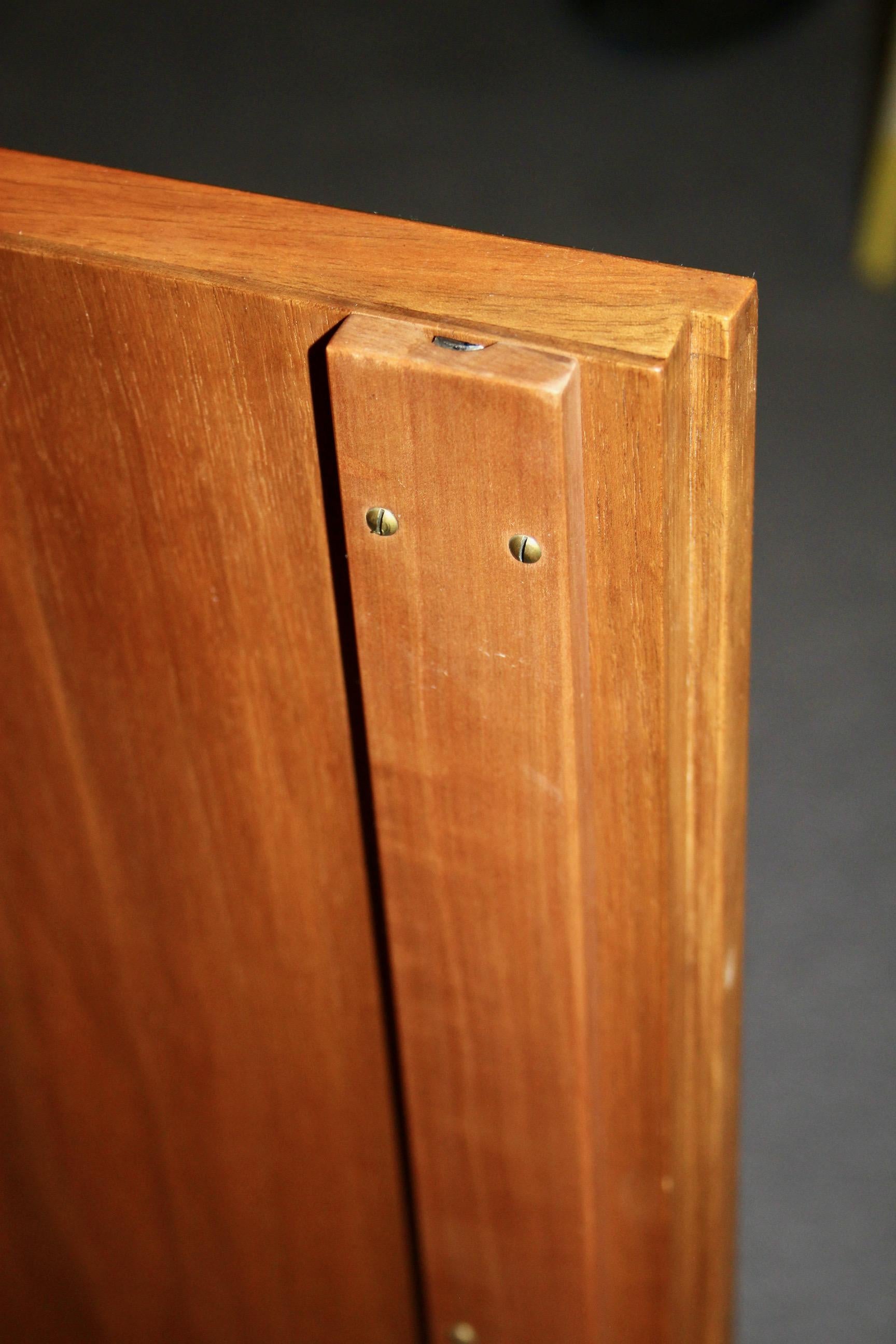 Osvaldo Borsani style wood buffet For Sale 3