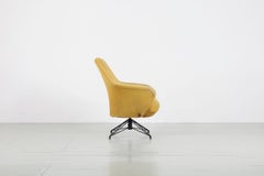 Osvaldo Borsani Swivel Chair "P32", Tecno, Italy