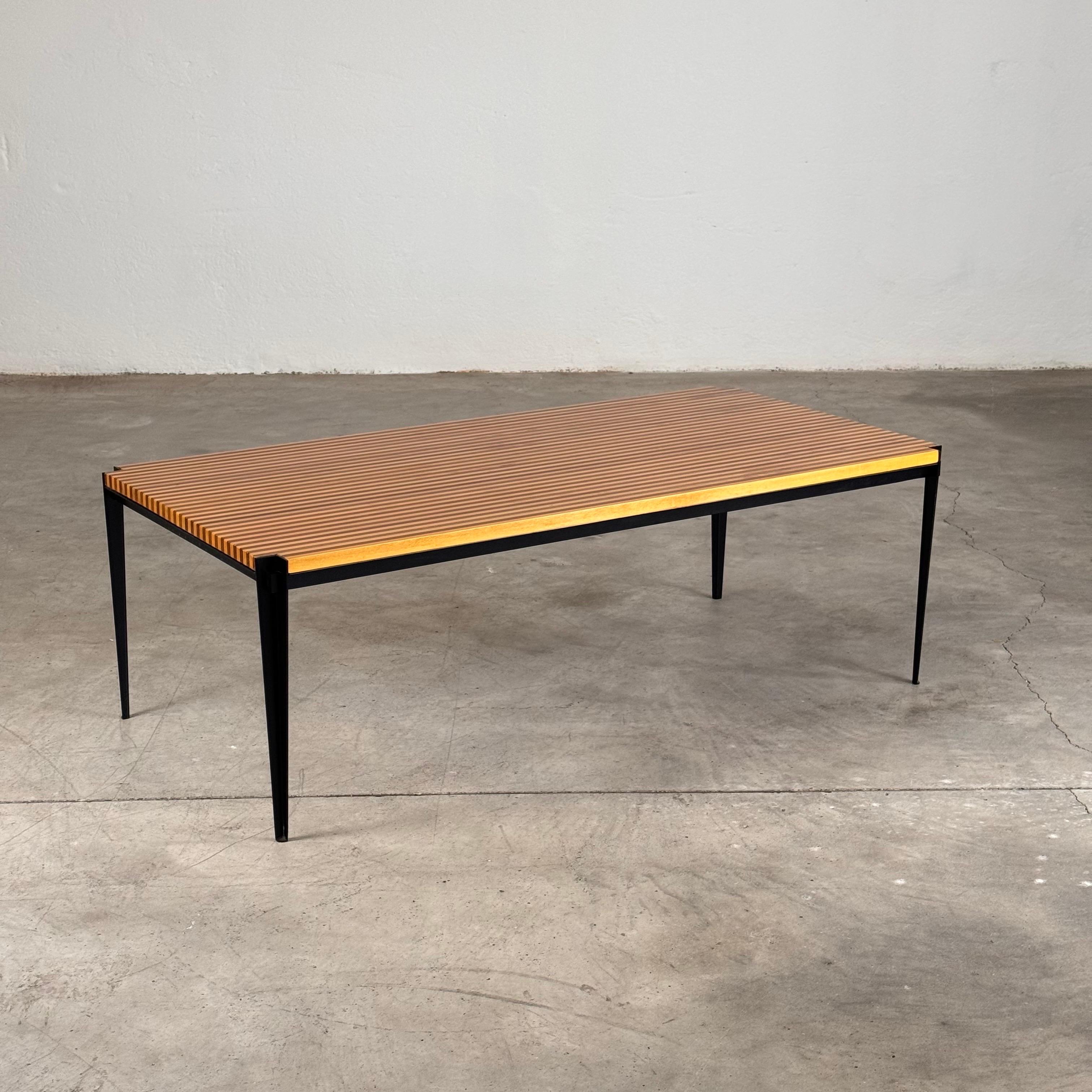 Européen Table basse T61/B d'Osvaldo Borsani pour Tecno, 1955 en vente