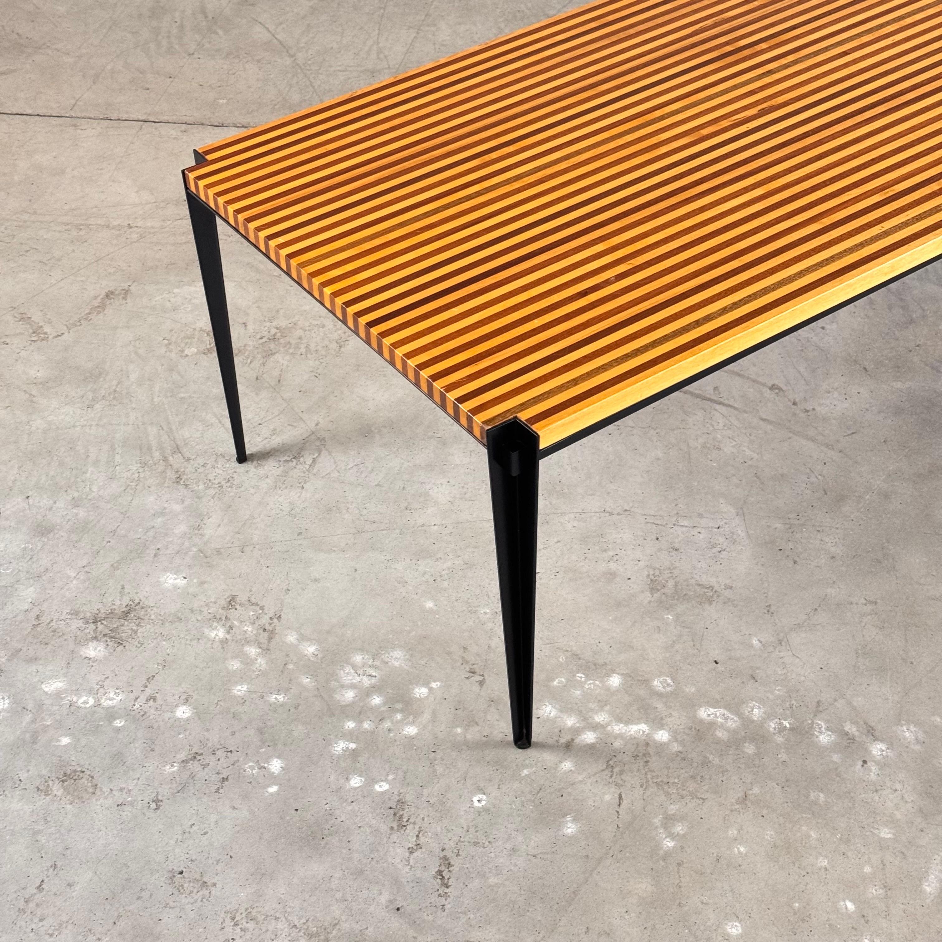 Table basse T61/B d'Osvaldo Borsani pour Tecno, 1955 Bon état - En vente à Bagnolo Mella, Brescia