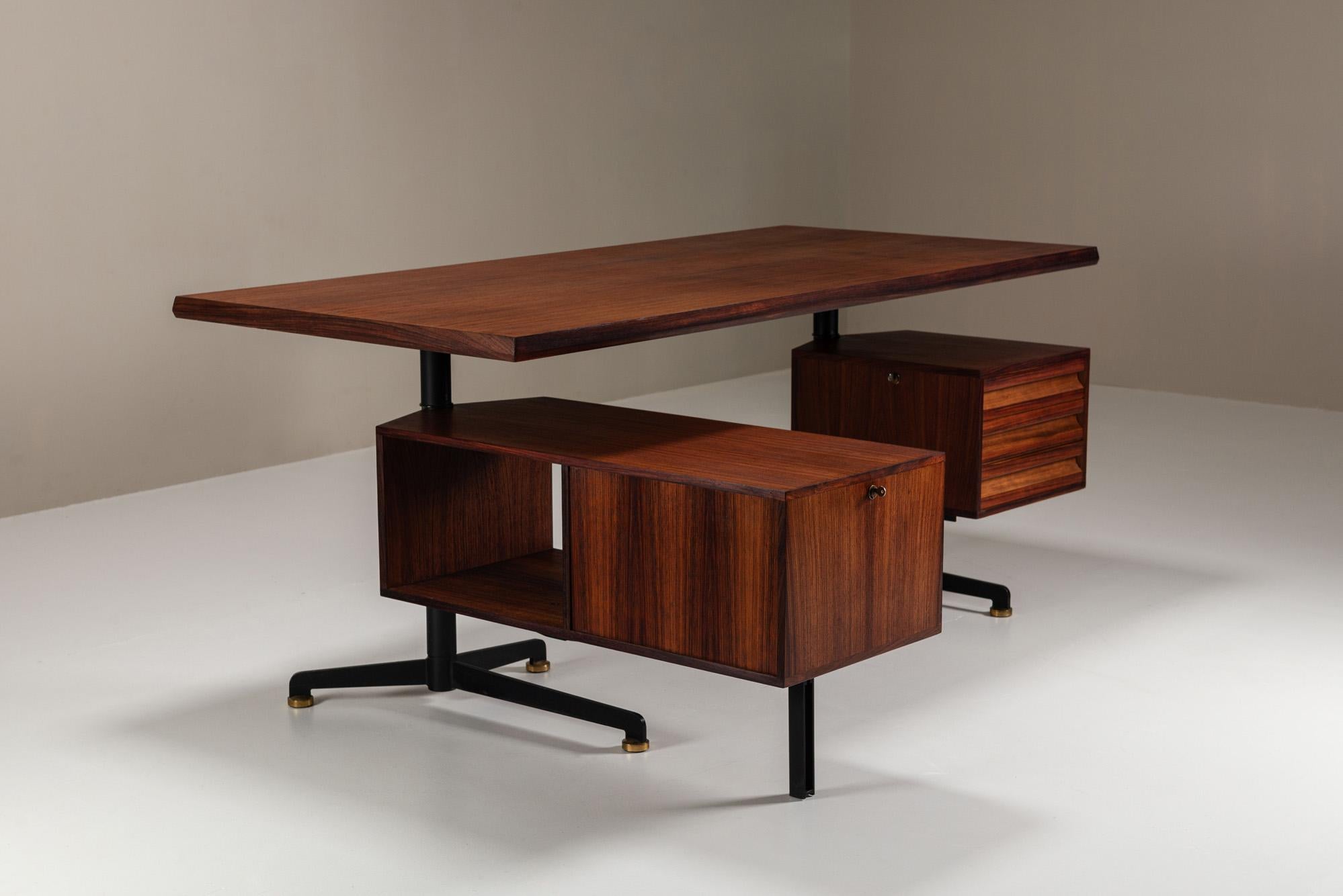 Bureau de direction 'T95' Osvaldo Borsani pour Tecno, Italie, années 1950 en vente 1